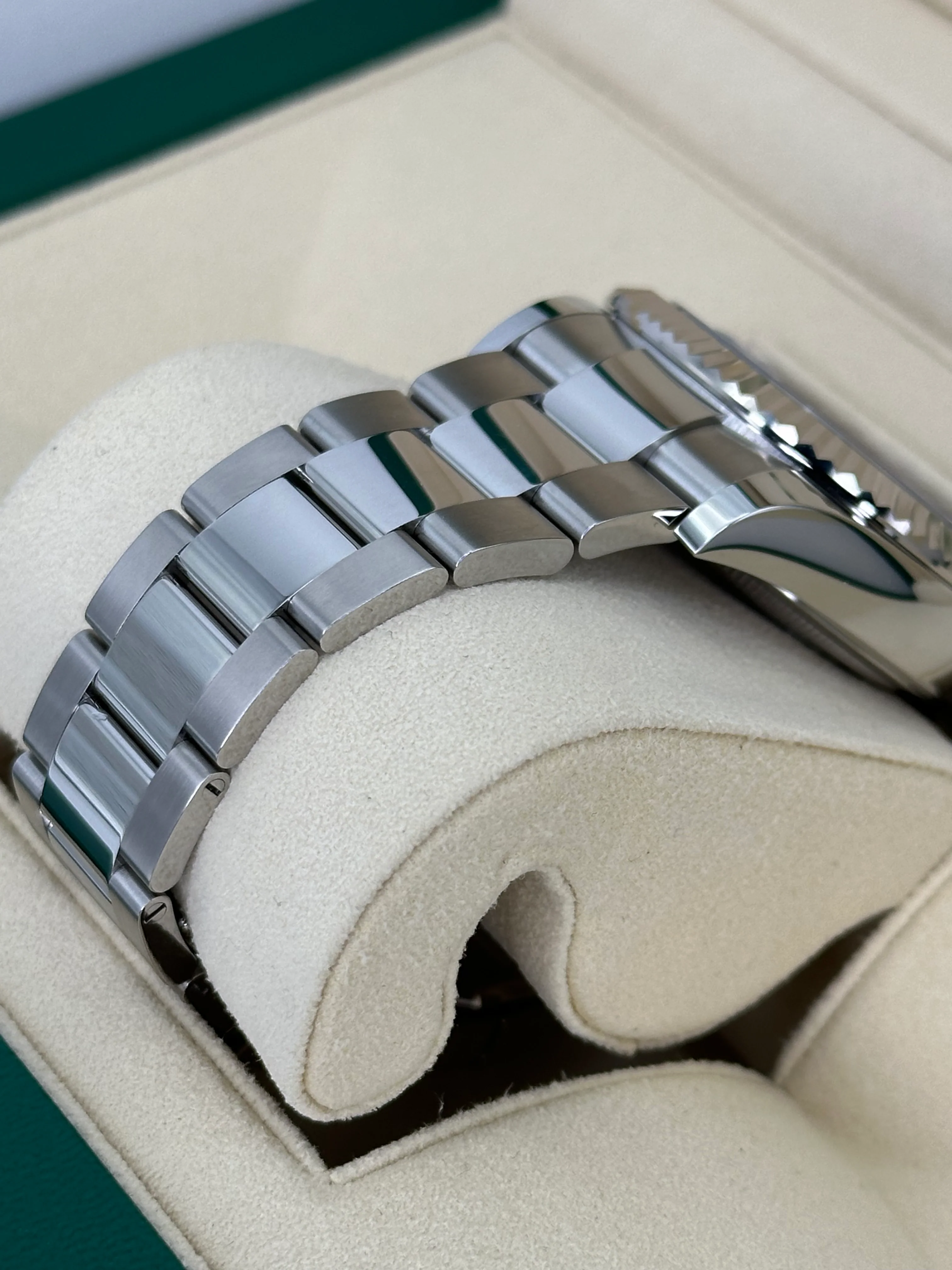 NEW 2023 Rolex Sky-Dweller 42mm 336934 Oyster Black Dial - Image 7