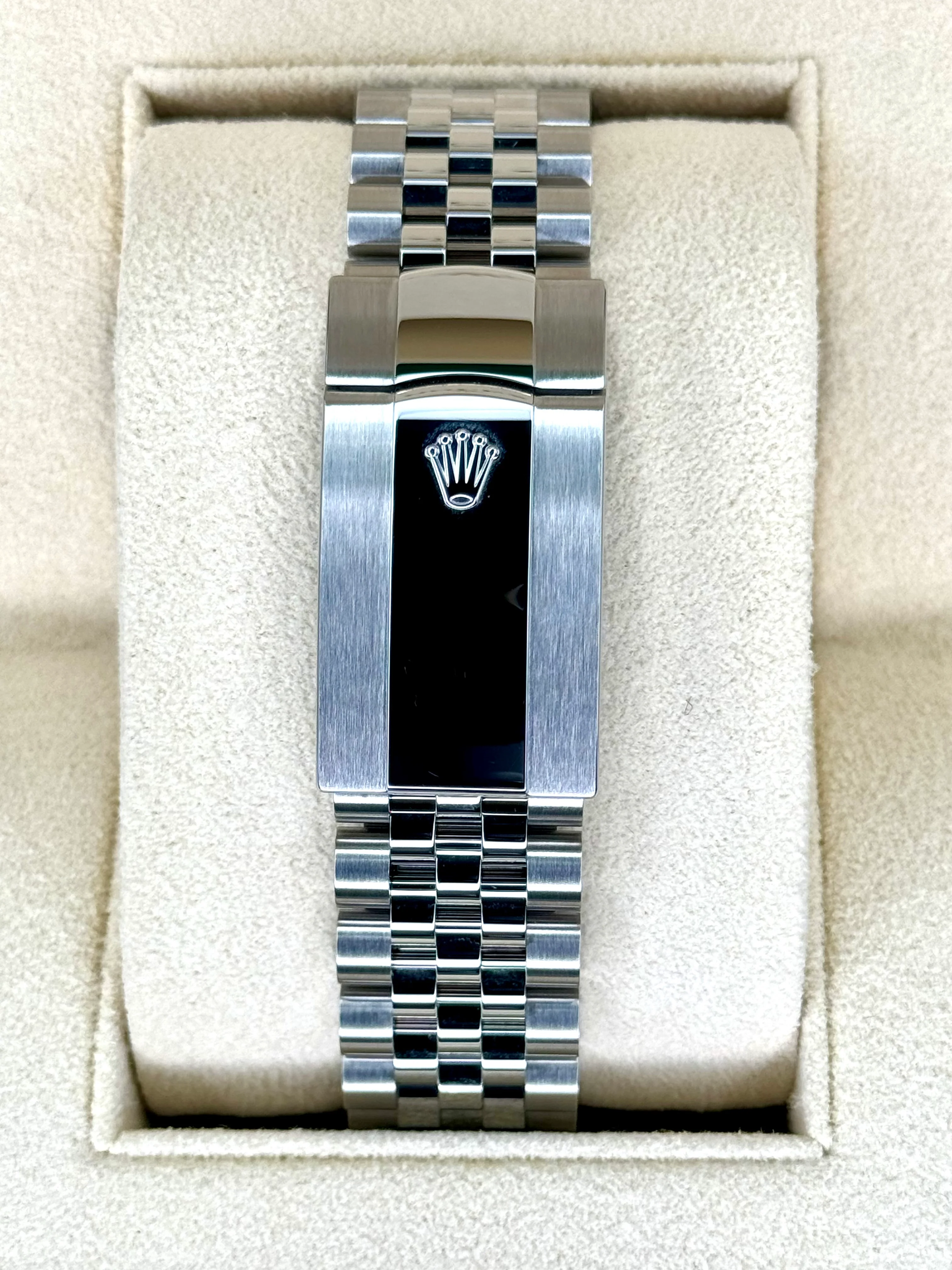 NEW 2023 Rolex Sky-Dweller 42mm 336934 Jubilee Black Dial - Image 2
