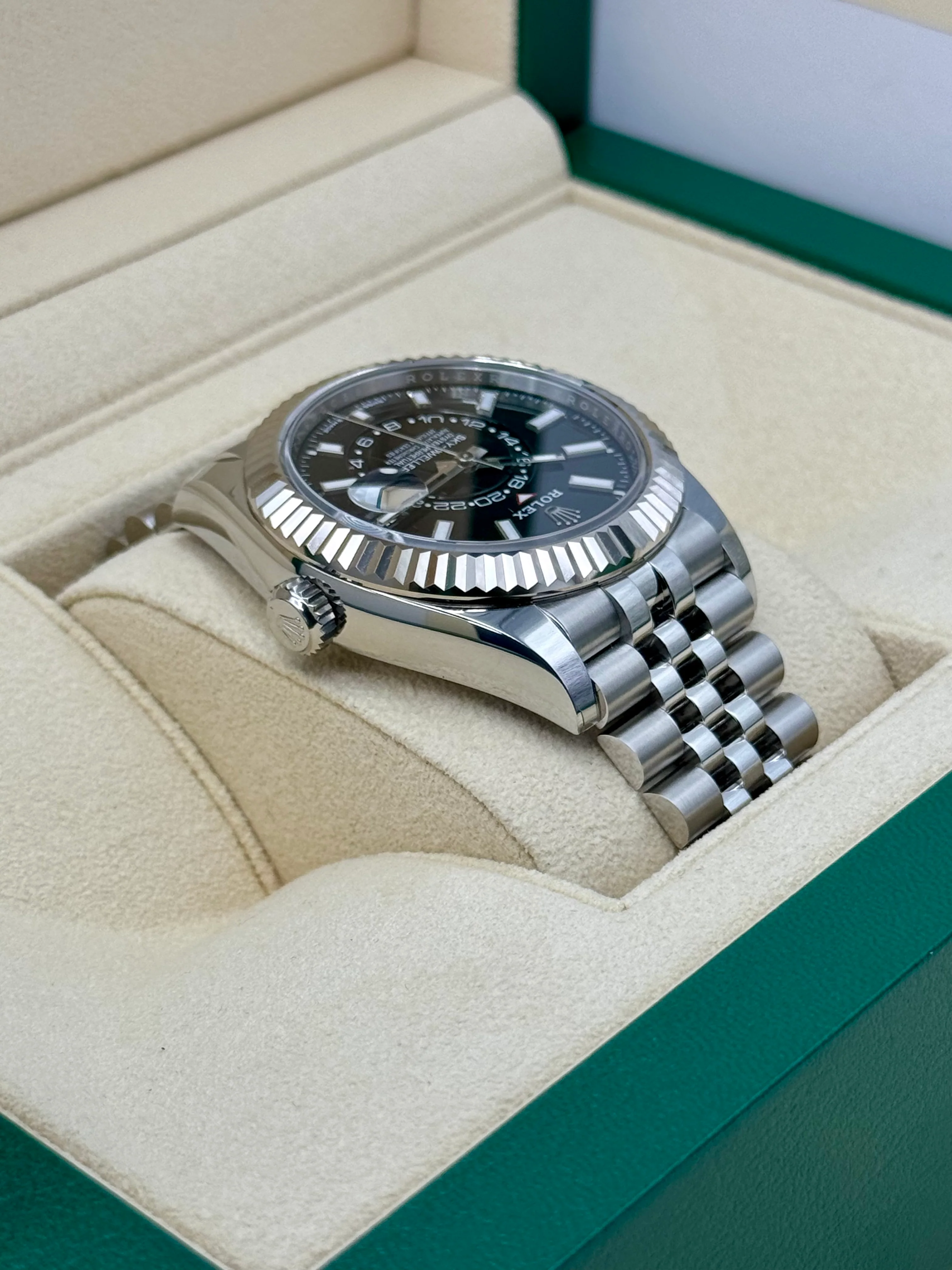 NEW 2023 Rolex Sky-Dweller 42mm 336934 Jubilee Black Dial - Image 8