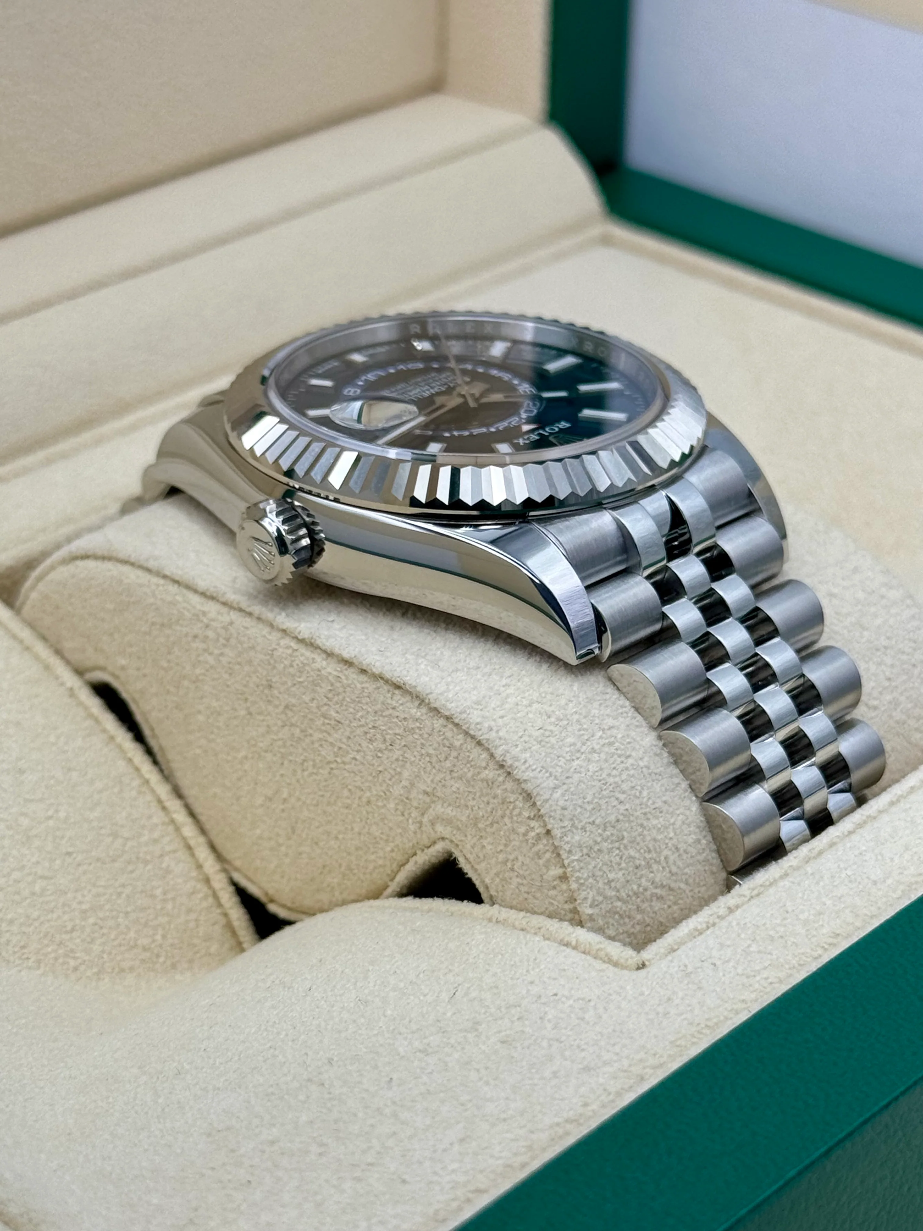 NEW 2023 Rolex Sky-Dweller 42mm 336934 Jubilee Blue Dial - Image 8