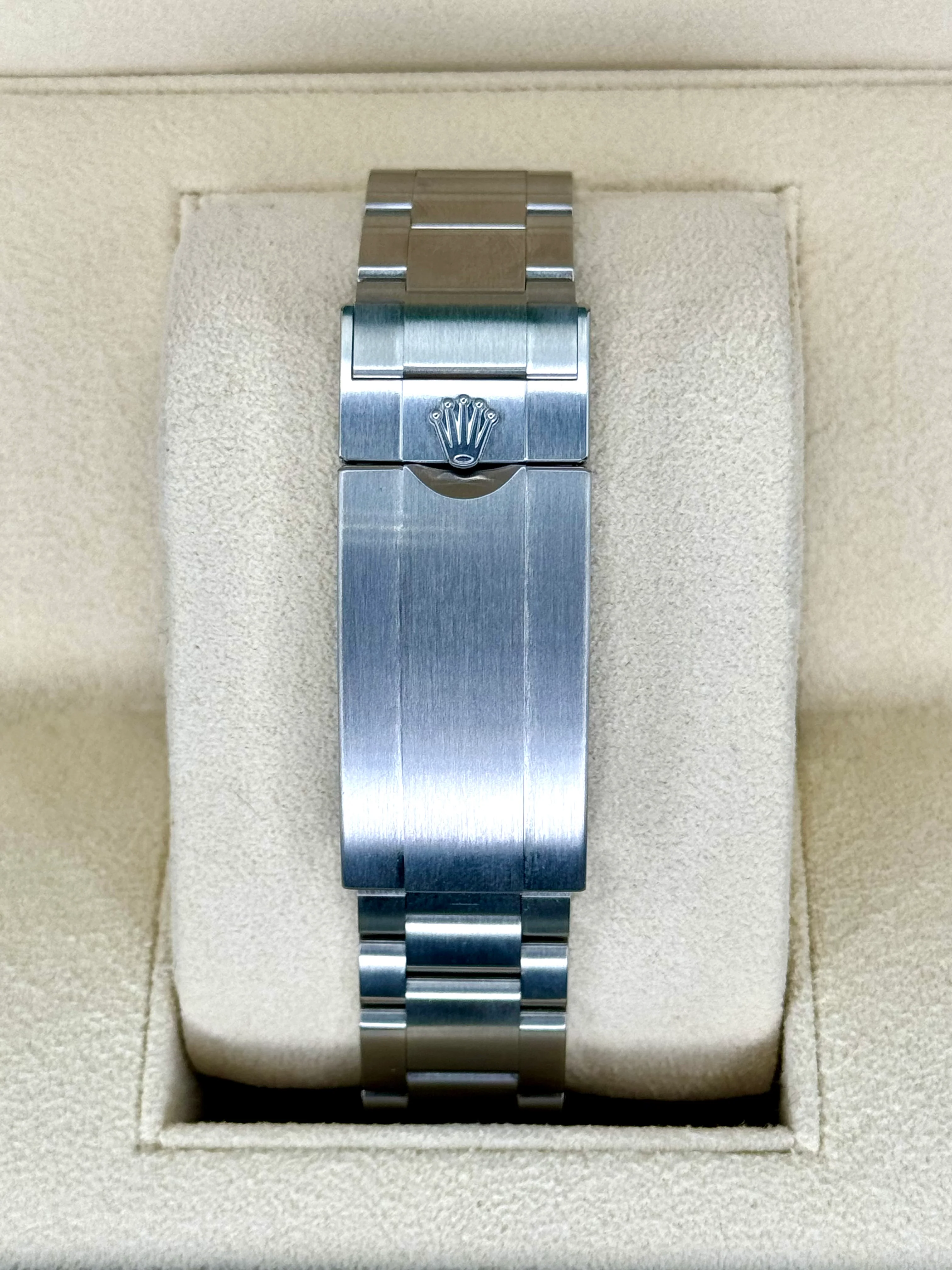 NEW 2023 Rolex  Submariner 41mm 124060 Stainless Steel Black Dial - Image 2