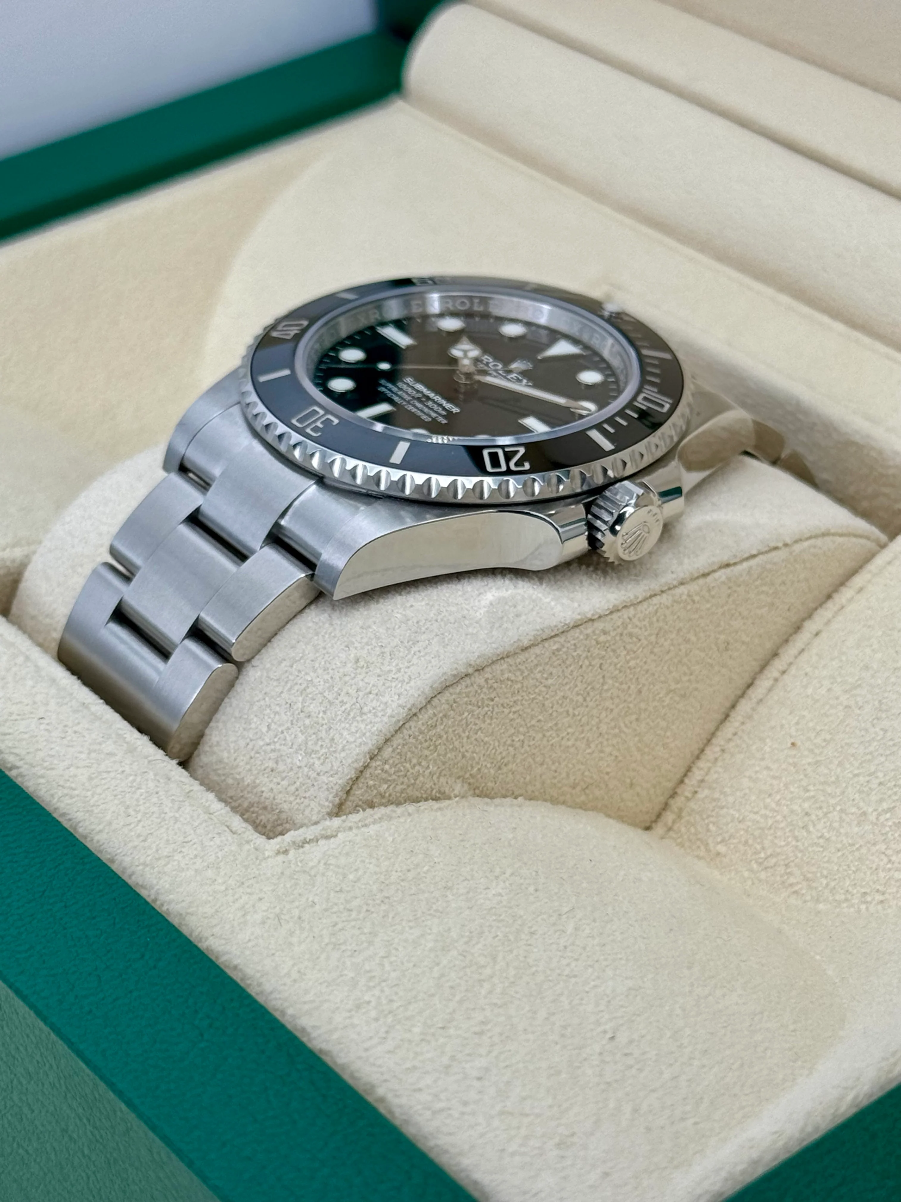 NEW 2023 Rolex  Submariner 41mm 124060 Stainless Steel Black Dial - Image 5