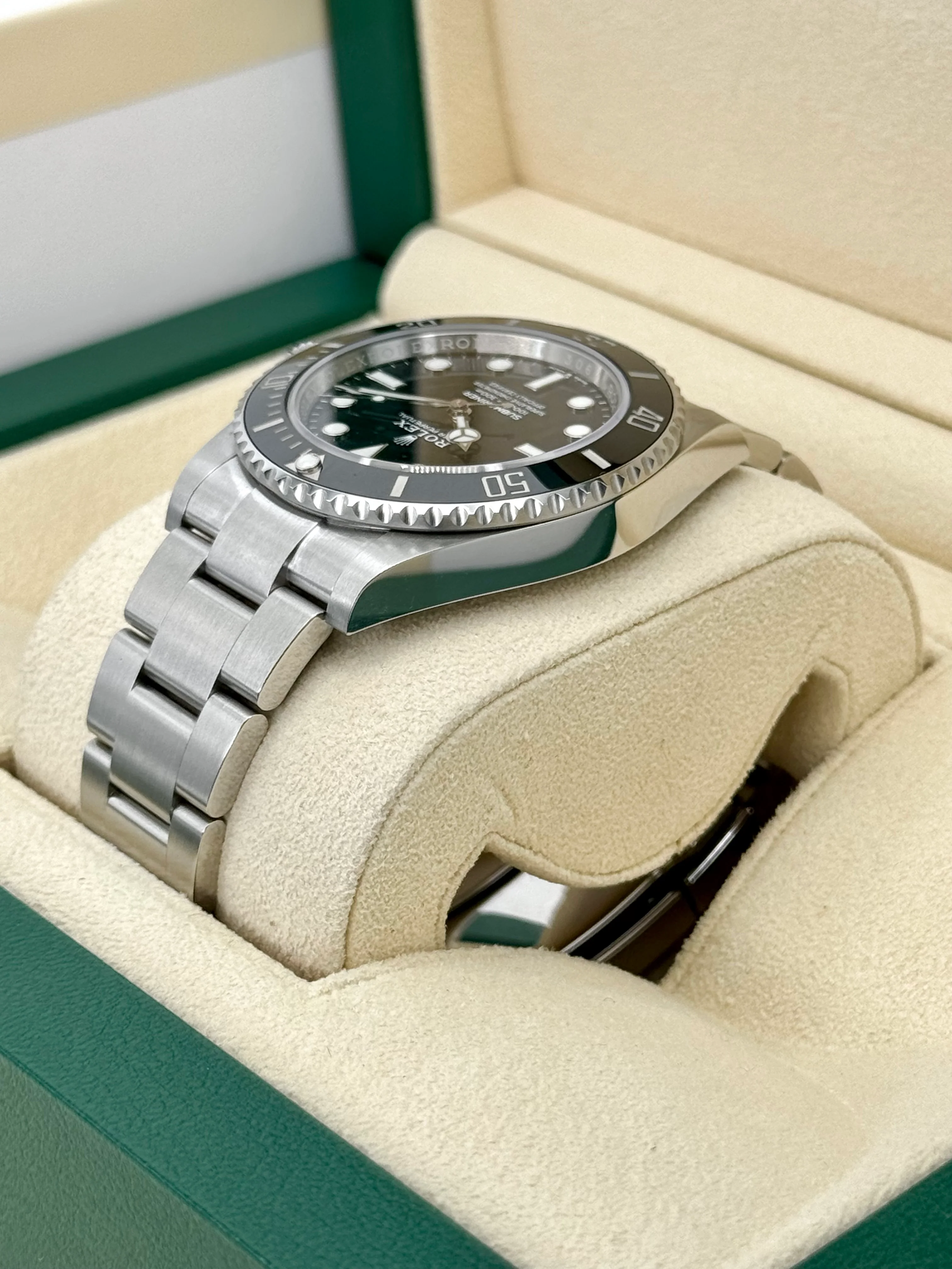 NEW 2023 Rolex  Submariner 41mm 124060 Stainless Steel Black Dial - Image 7