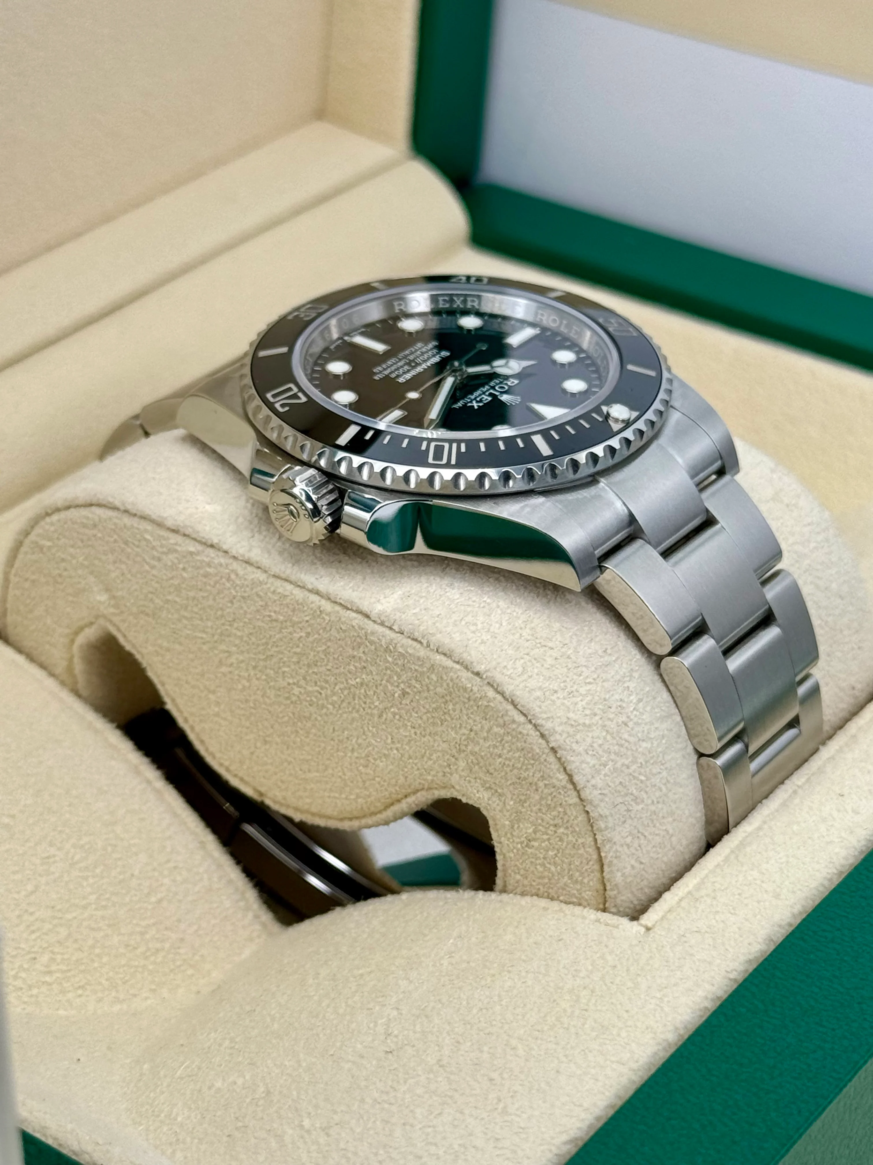 NEW 2023 Rolex  Submariner 41mm 124060 Stainless Steel Black Dial - Image 8