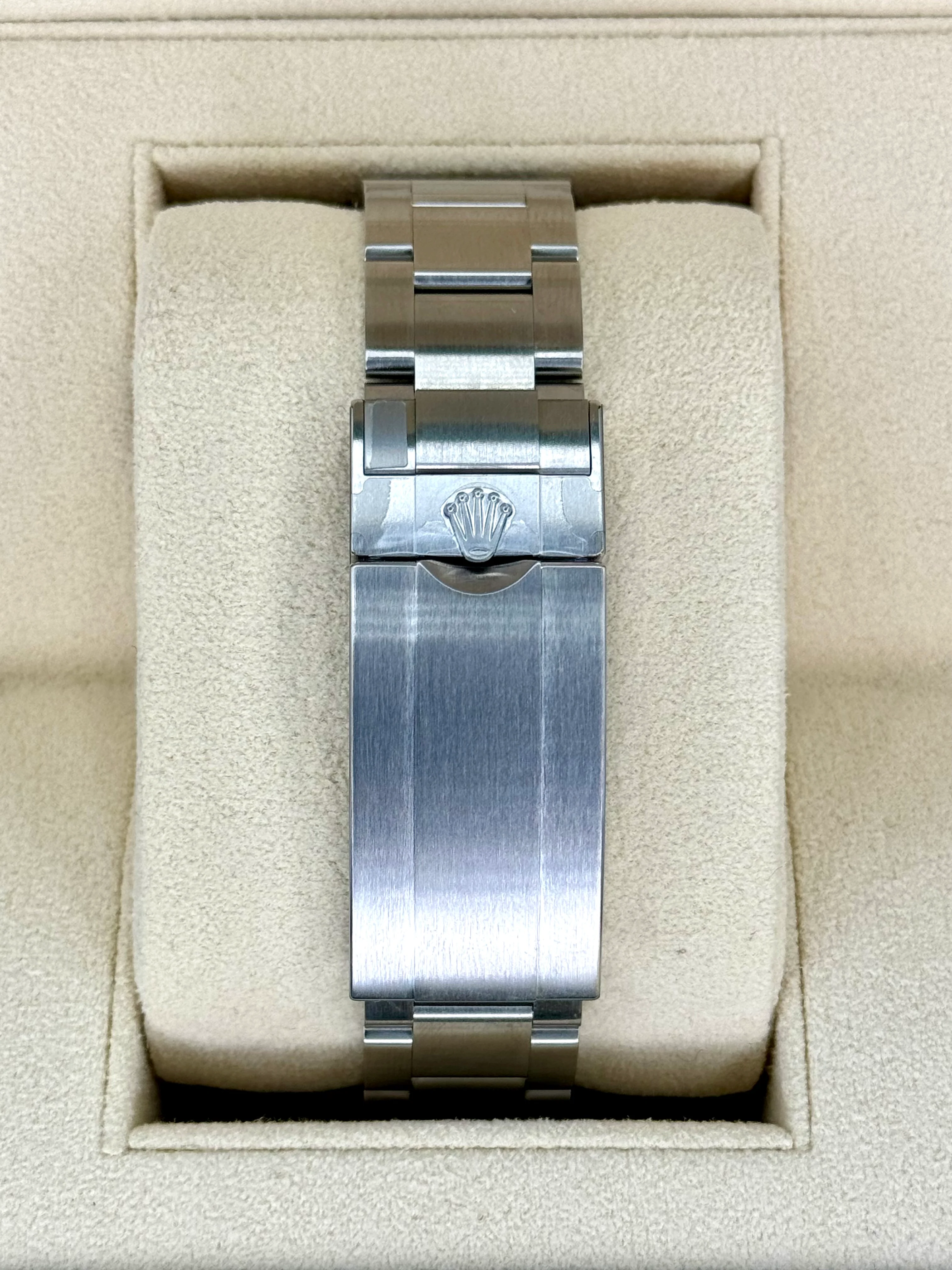 NEW 2023 Rolex Submariner 41mm 124060 Stainless Steel Black Dial - Image 2