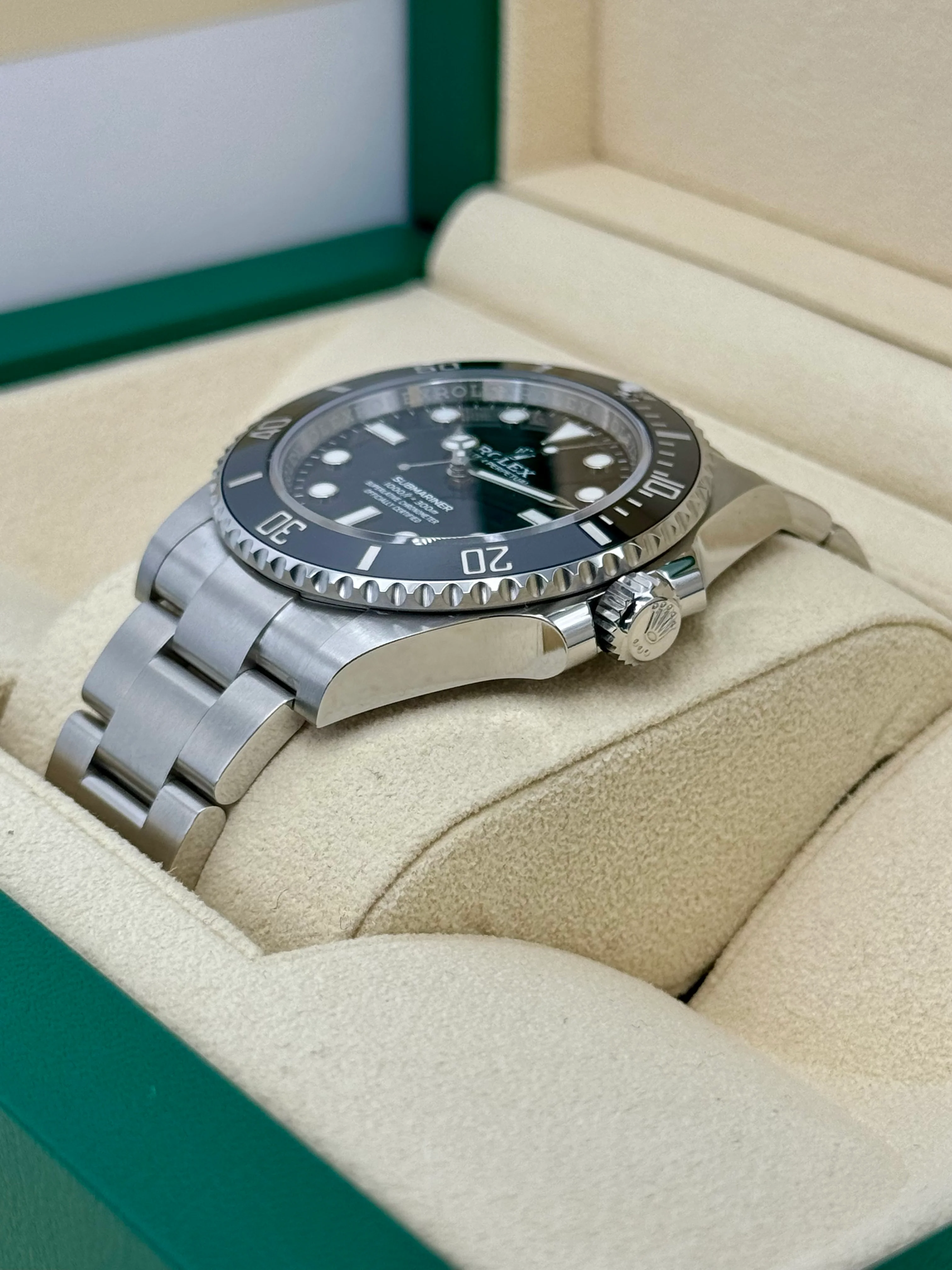 NEW 2023 Rolex Submariner 41mm 124060 Stainless Steel Black Dial - Image 5