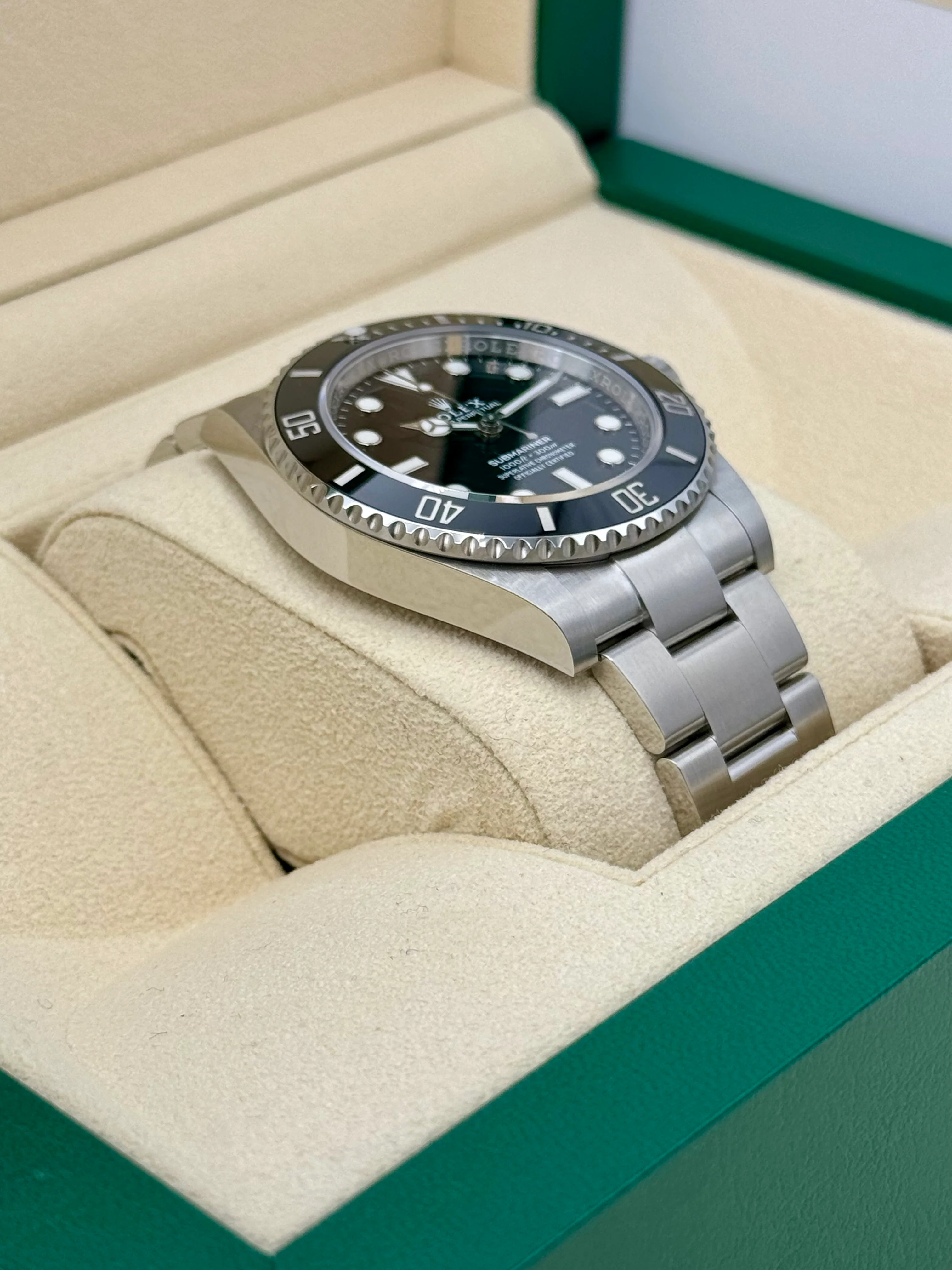 NEW 2023 Rolex Submariner 41mm 124060 Stainless Steel Black Dial - Image 6