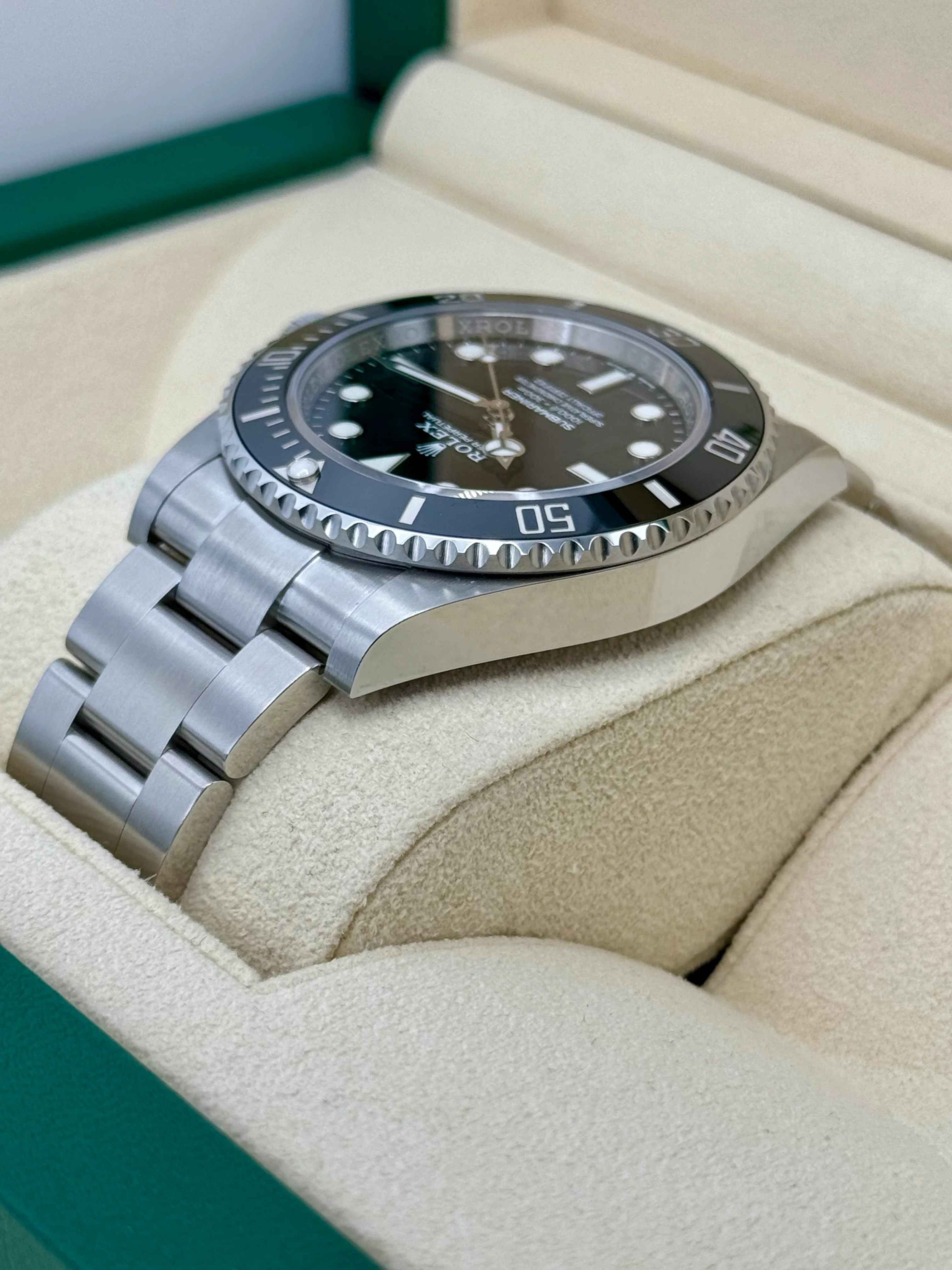 NEW 2023 Rolex Submariner 41mm 124060 Stainless Steel Black Dial - Image 7