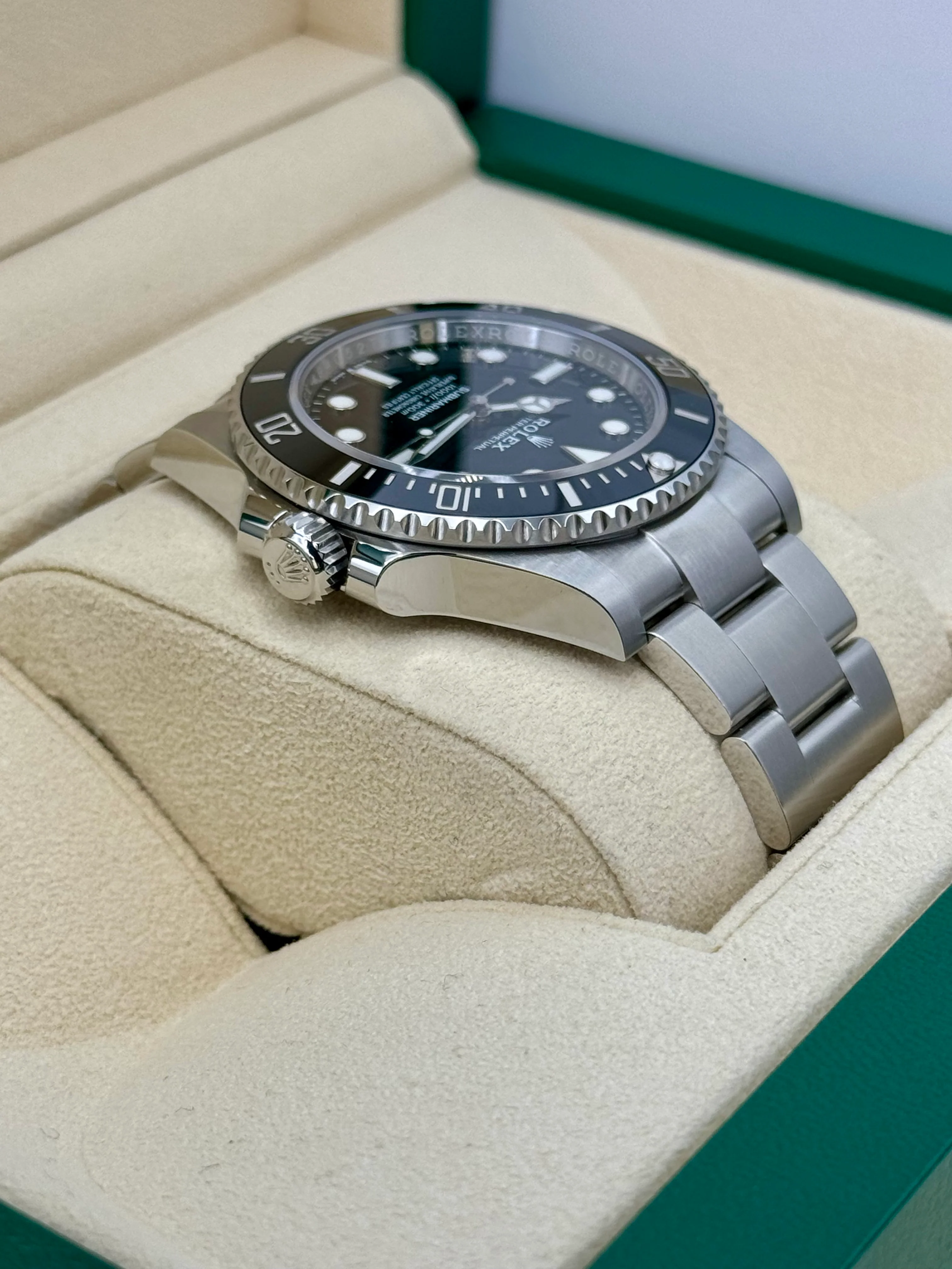 NEW 2023 Rolex Submariner 41mm 124060 Stainless Steel Black Dial - Image 8