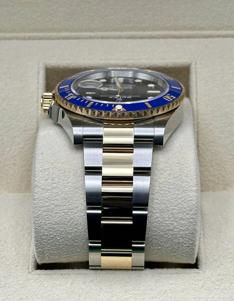 NEW 2023 Rolex Submariner "Bluesy" 41mm 126613LB Blue Dial - Image 4