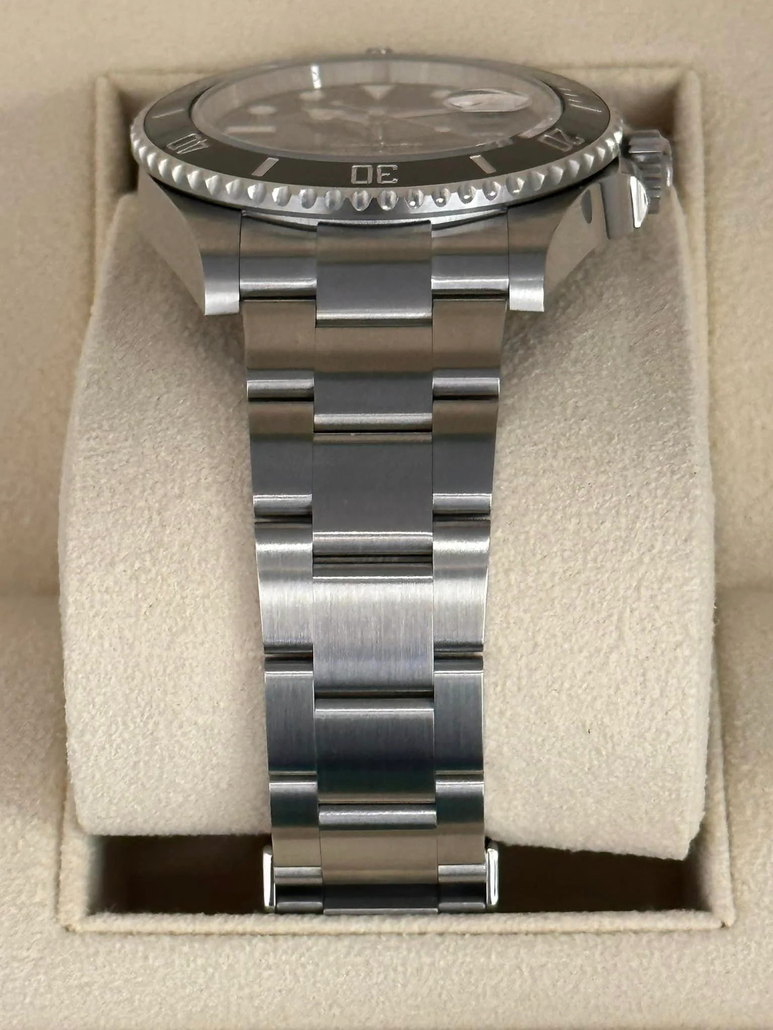 NEW 2023 Rolex Submariner 40mm 126610LN Stainless Steel Black Dial - Image 3