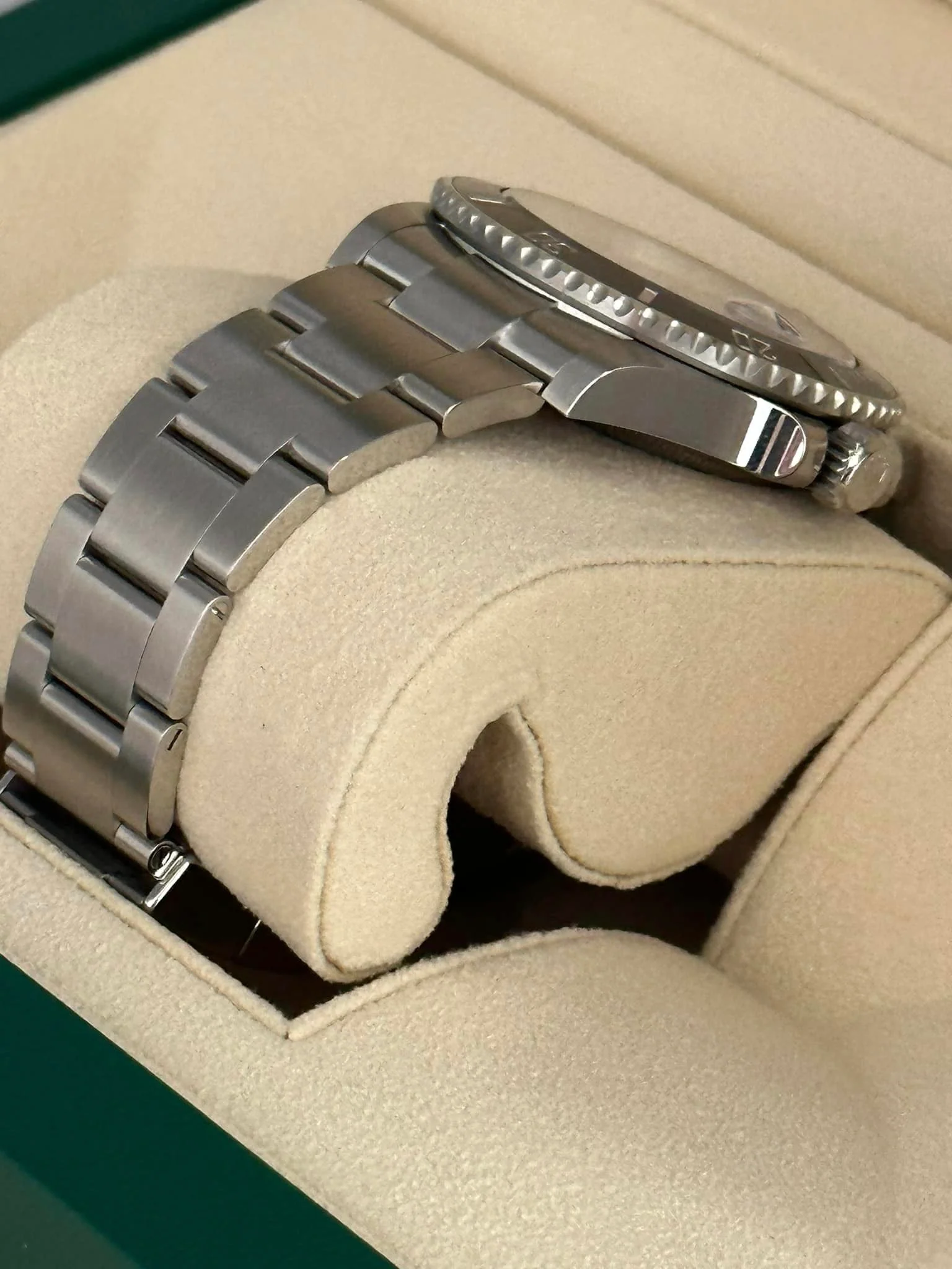 NEW 2023 Rolex Submariner 40mm 126610LN Stainless Steel Black Dial - Image 6