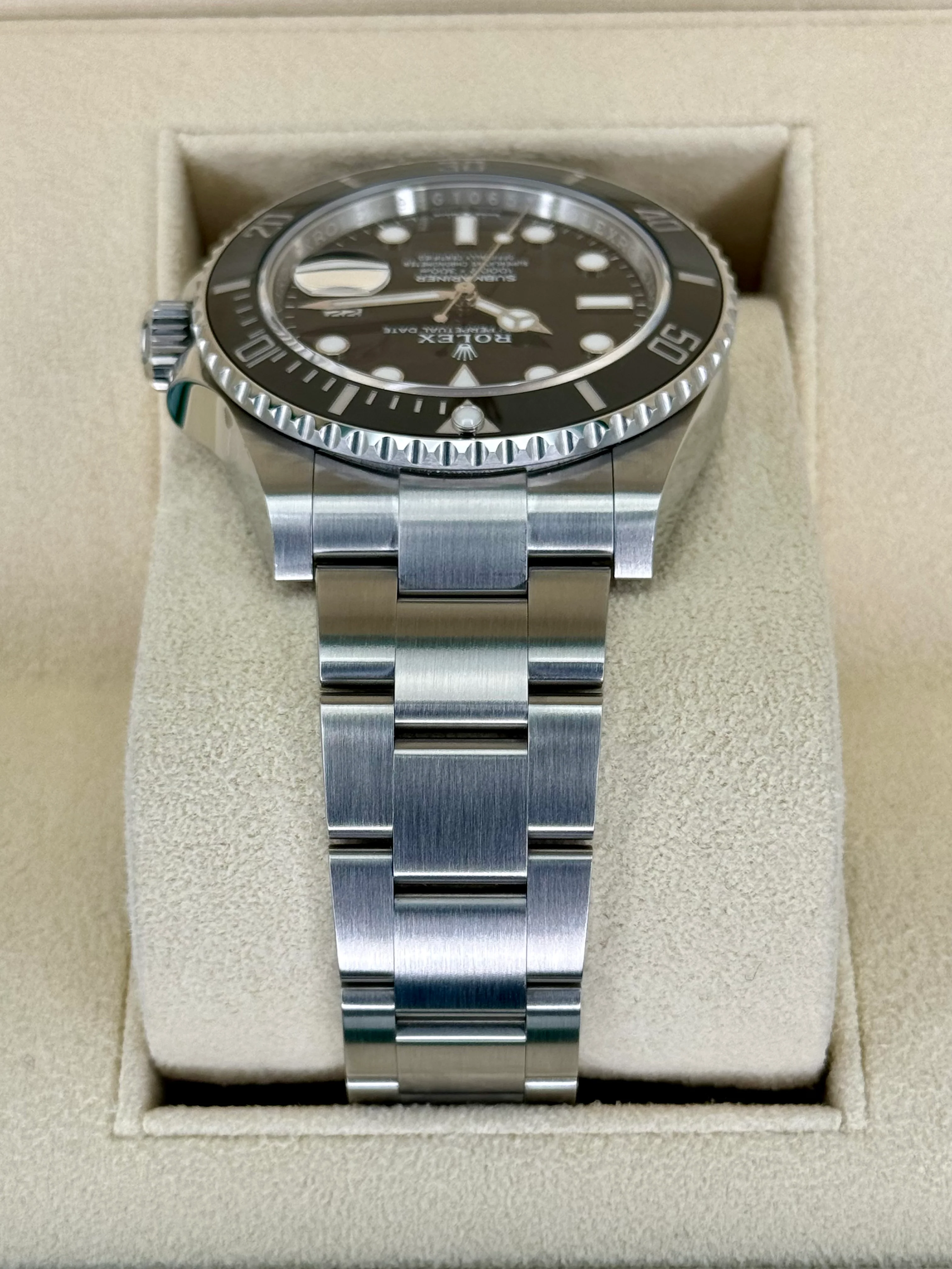 2023 Rolex Submariner 41mm 126610LN Stainless Steel Black Dial - Image 4