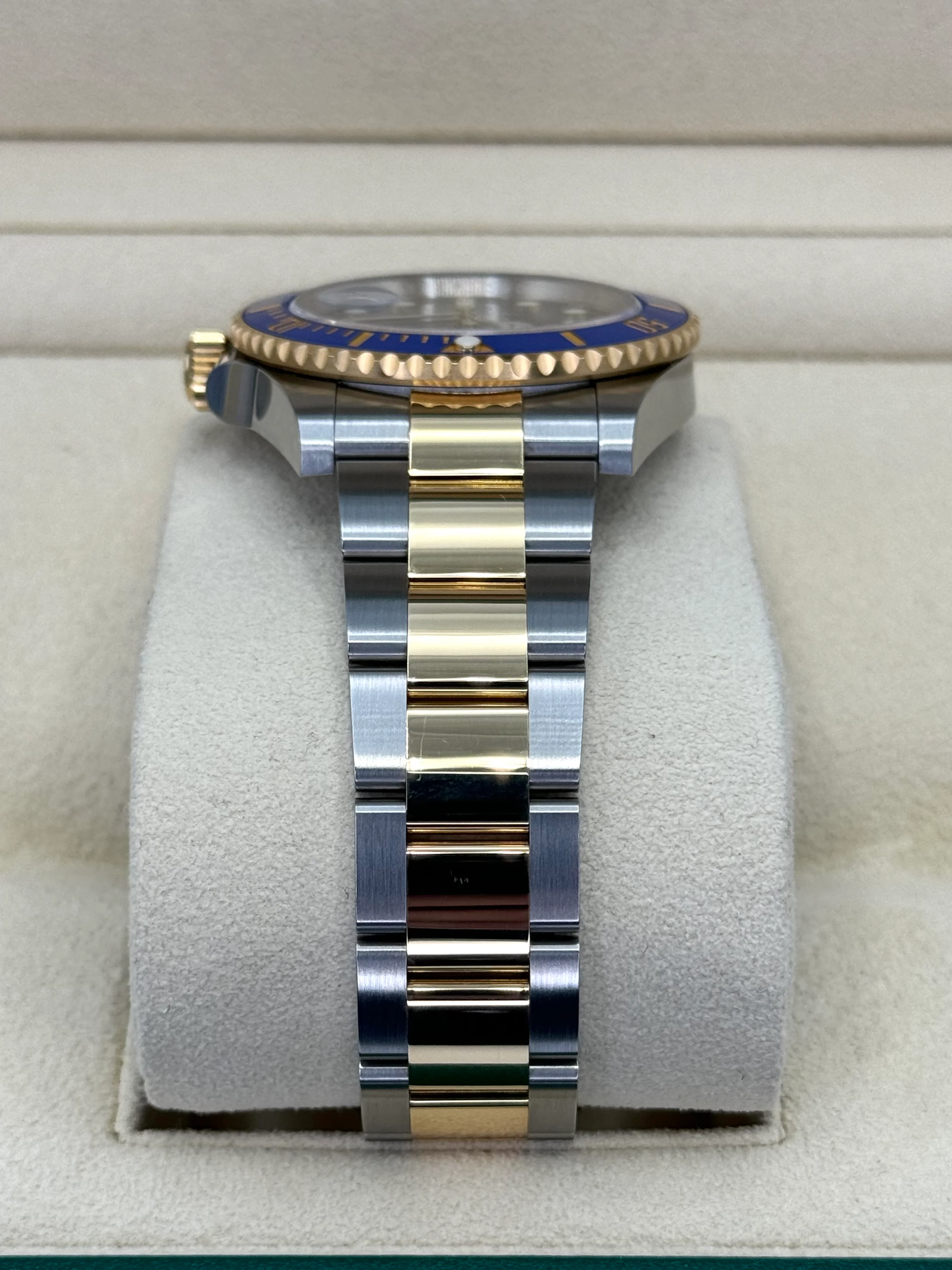 NEW 2023 Rolex Submariner "Bluesy" 41mm 126613LB Blue Dial - Image 4