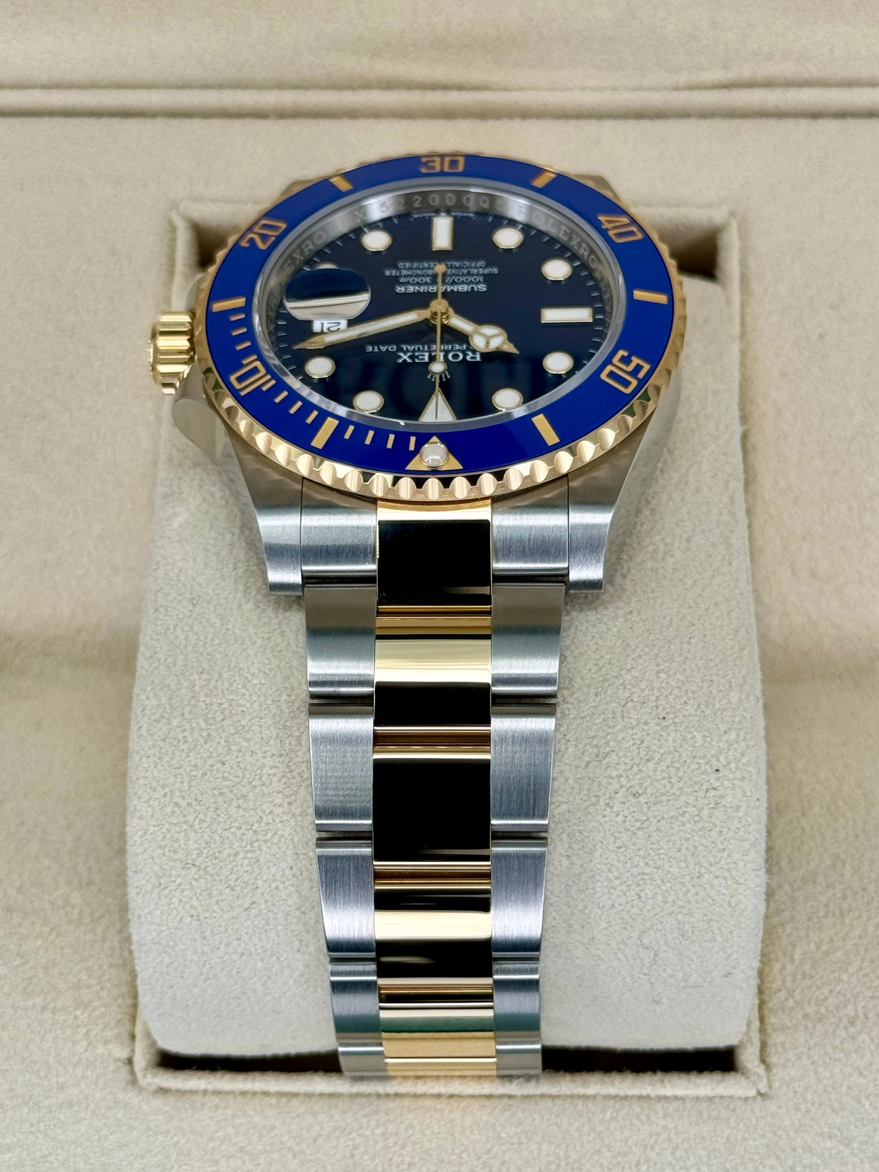 NEW 2023 Rolex Submariner "Bluesy" 41mm 126613LB Blue Dial - Image 4