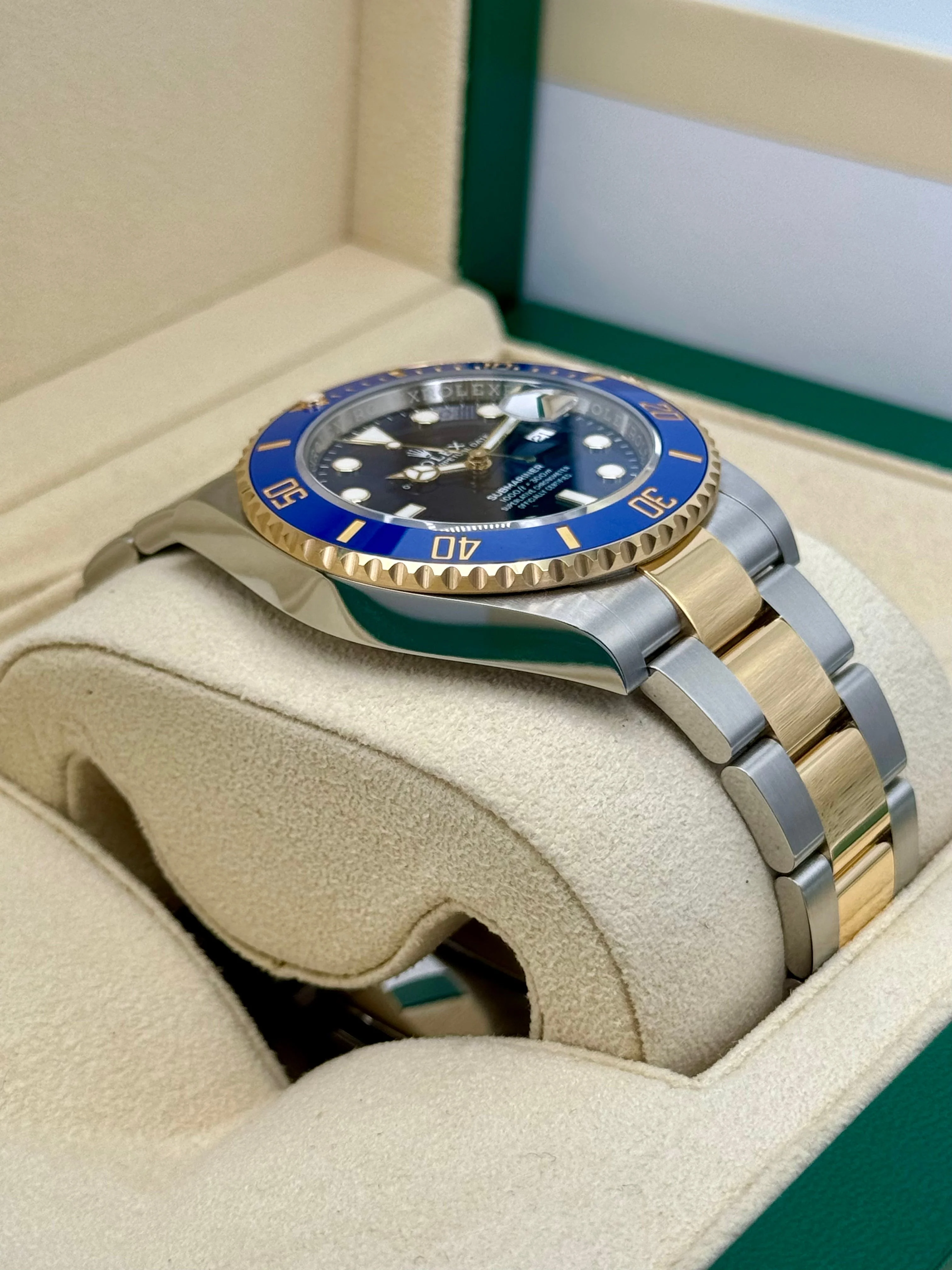 NEW 2023 Rolex Submariner "Bluesy" 41mm 126613LB Blue Dial - Image 6