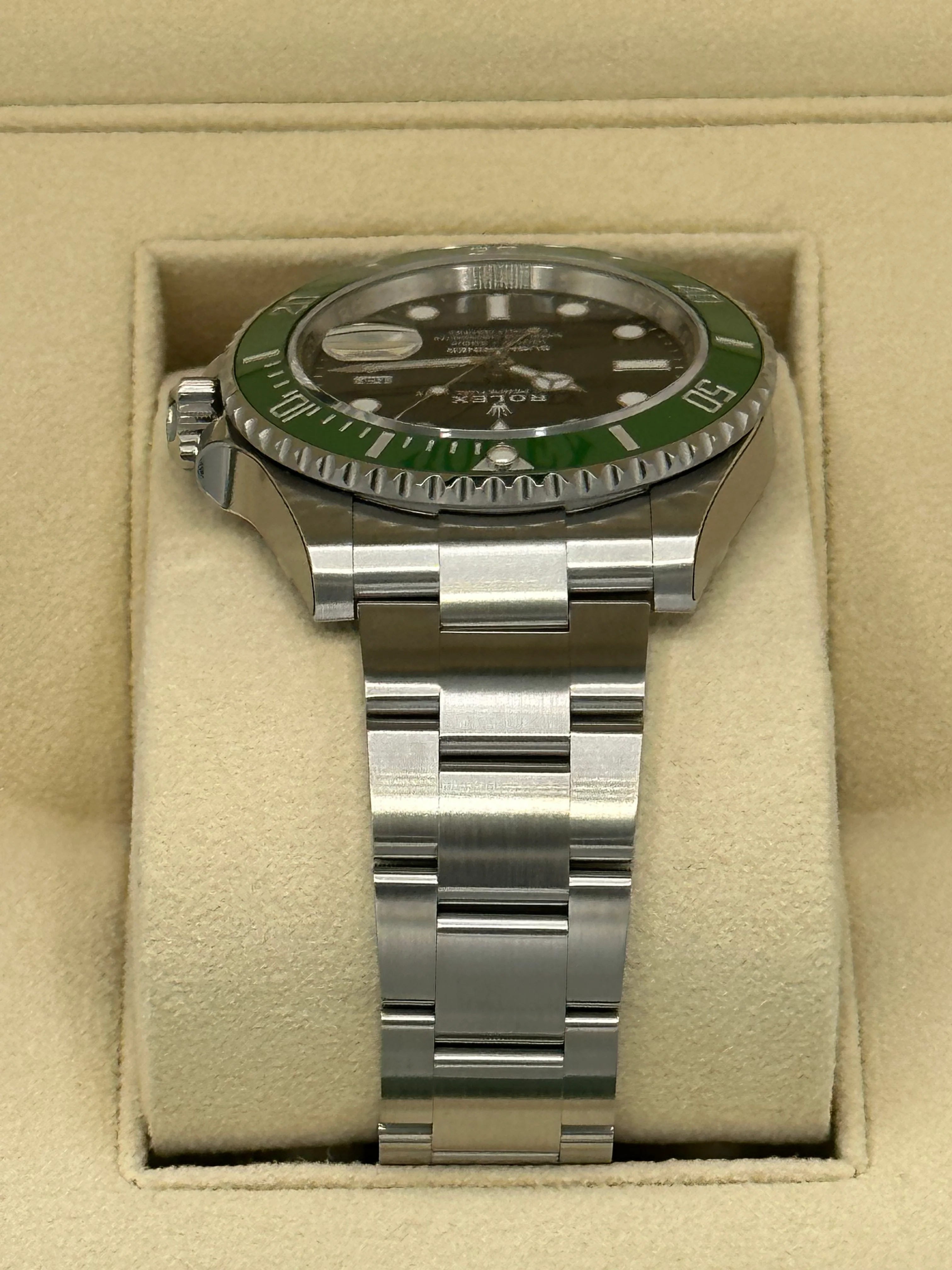 New 2023 Rolex Submariner "Starbucks" 41mm 126610LV MK2 Dial - Image 4