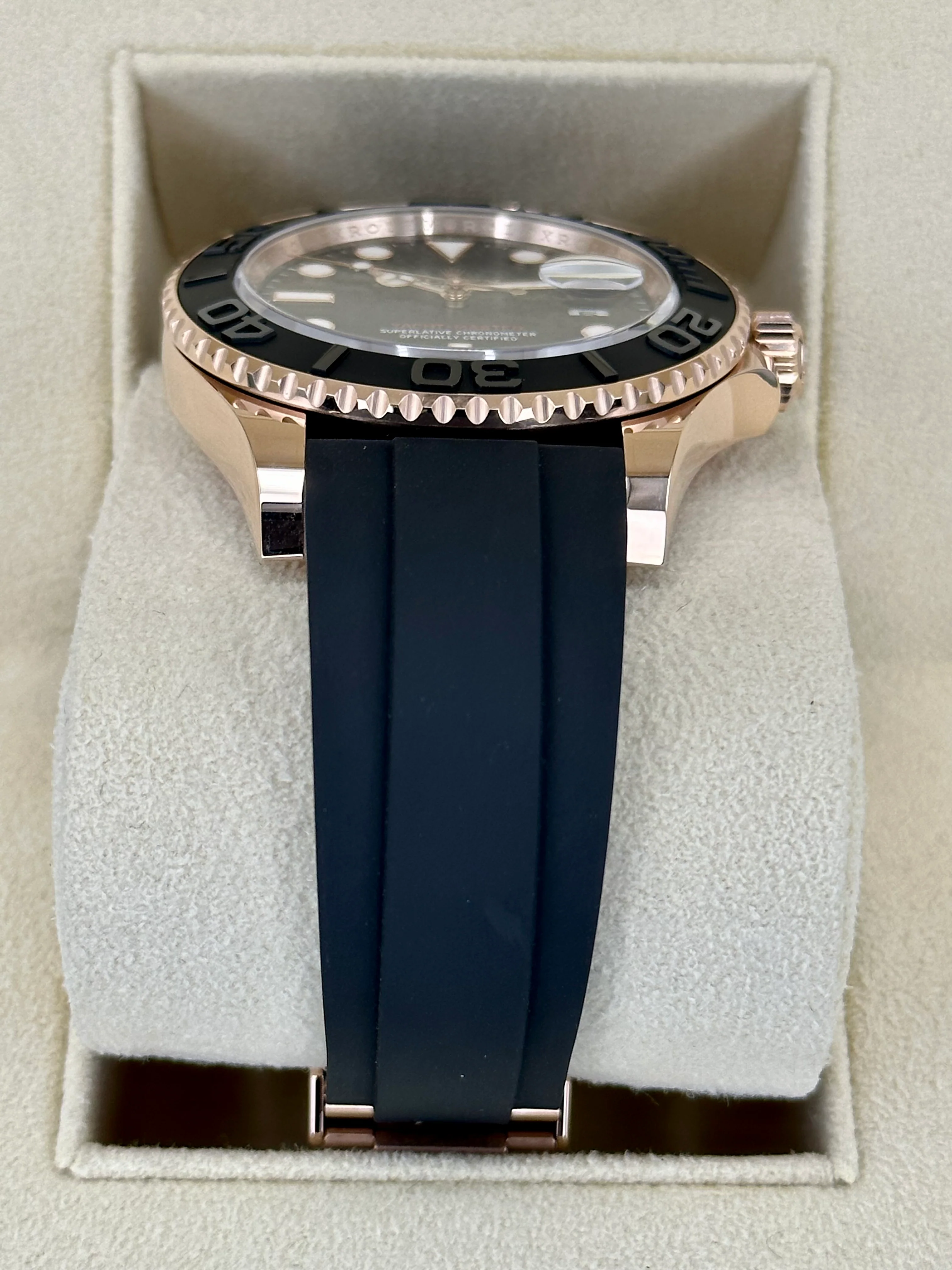 NEW 2023 Rolex Yacht-Master 40mm 126655 Rose Gold Oysterflex Black Dial - Image 3