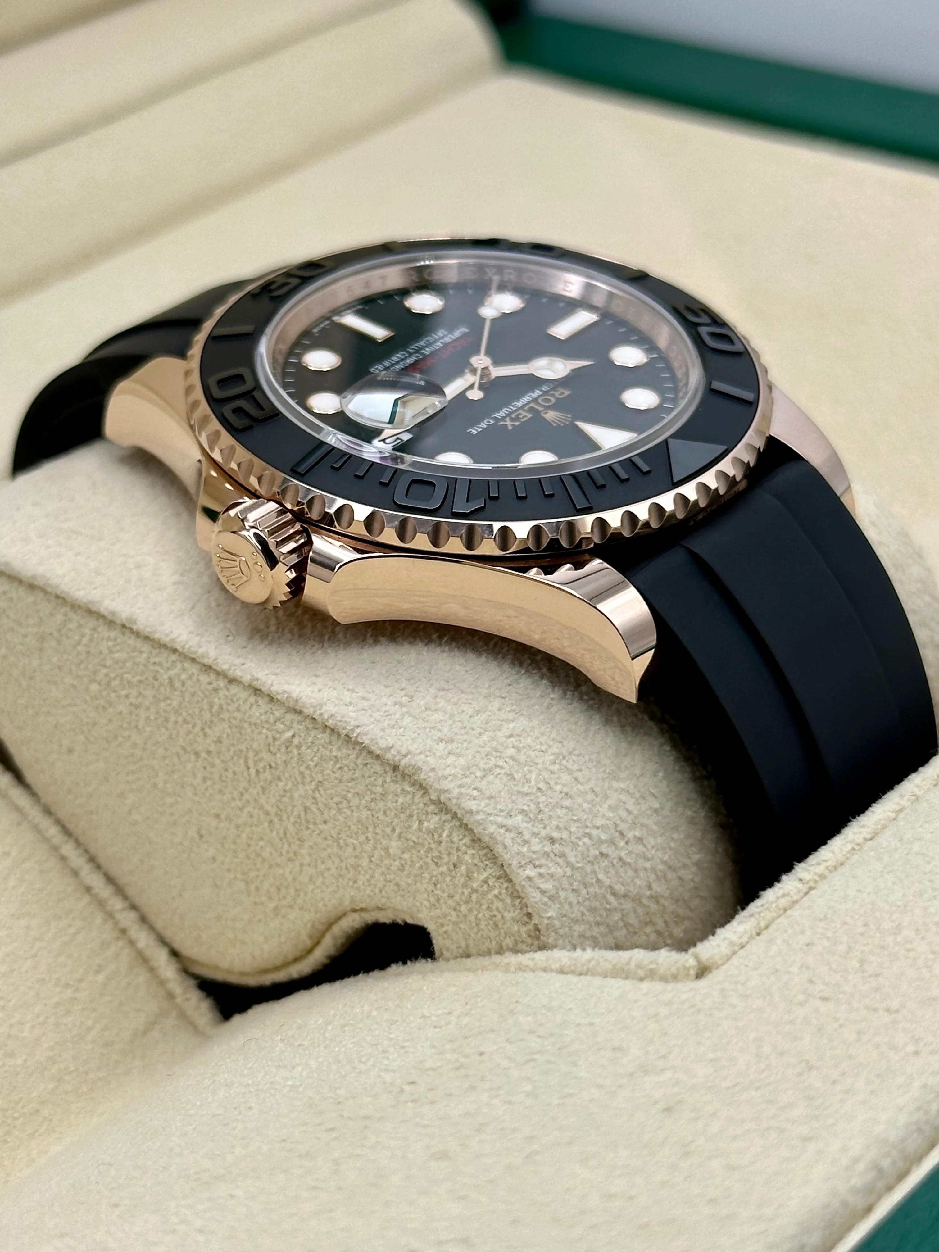 NEW 2023 Rolex Yacht-Master 40mm 126655 Rose Gold Oysterflex Black Dial - Image 6