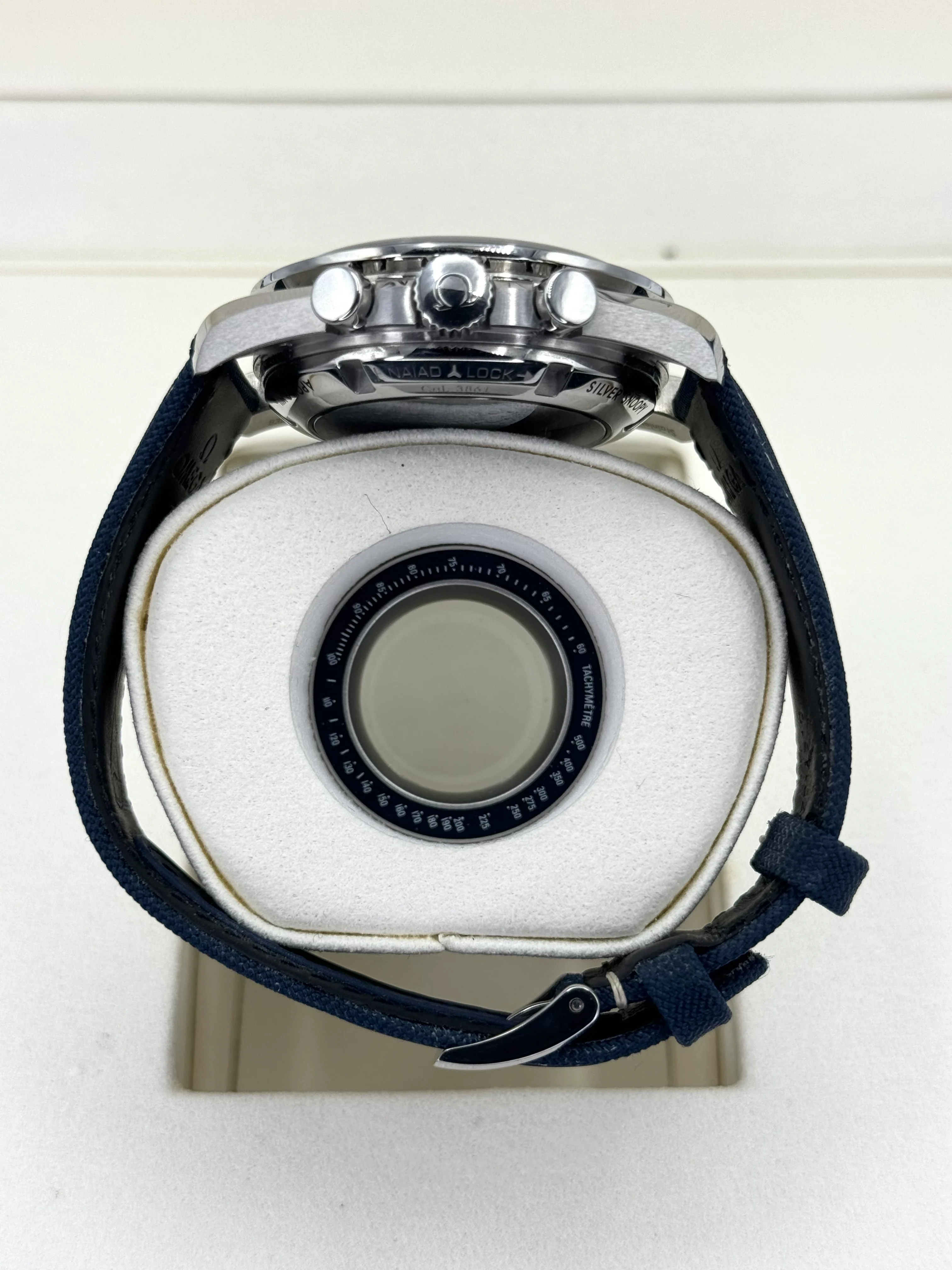 NEW 2023 Omega Speedmaster Silver Snoopy Award 310.32.42.50.02.001 - Image 10