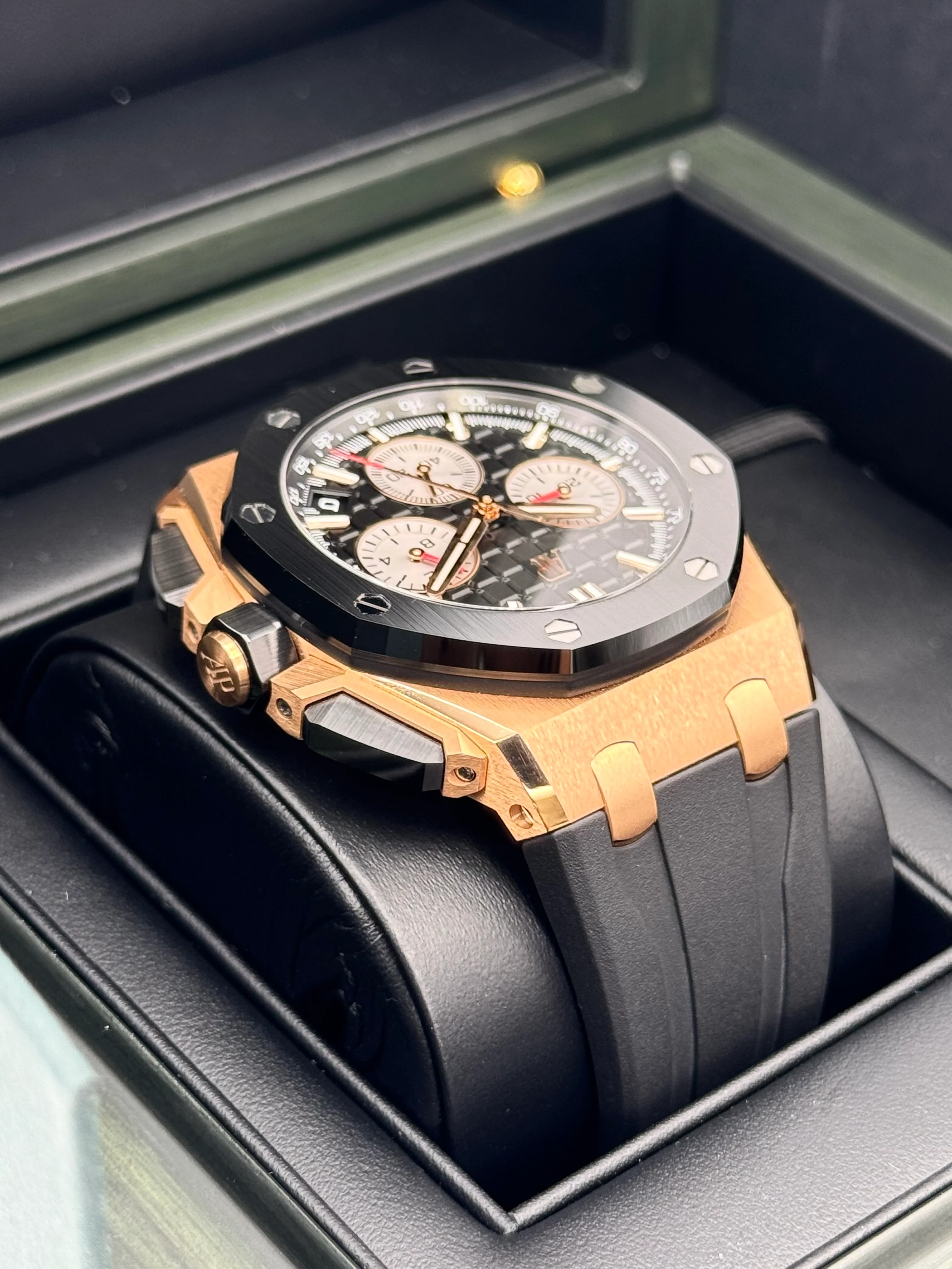 NEW 2024 Audemars Piguet Royal Oak Offshore Chrono 43mm 26420RO - Image 8