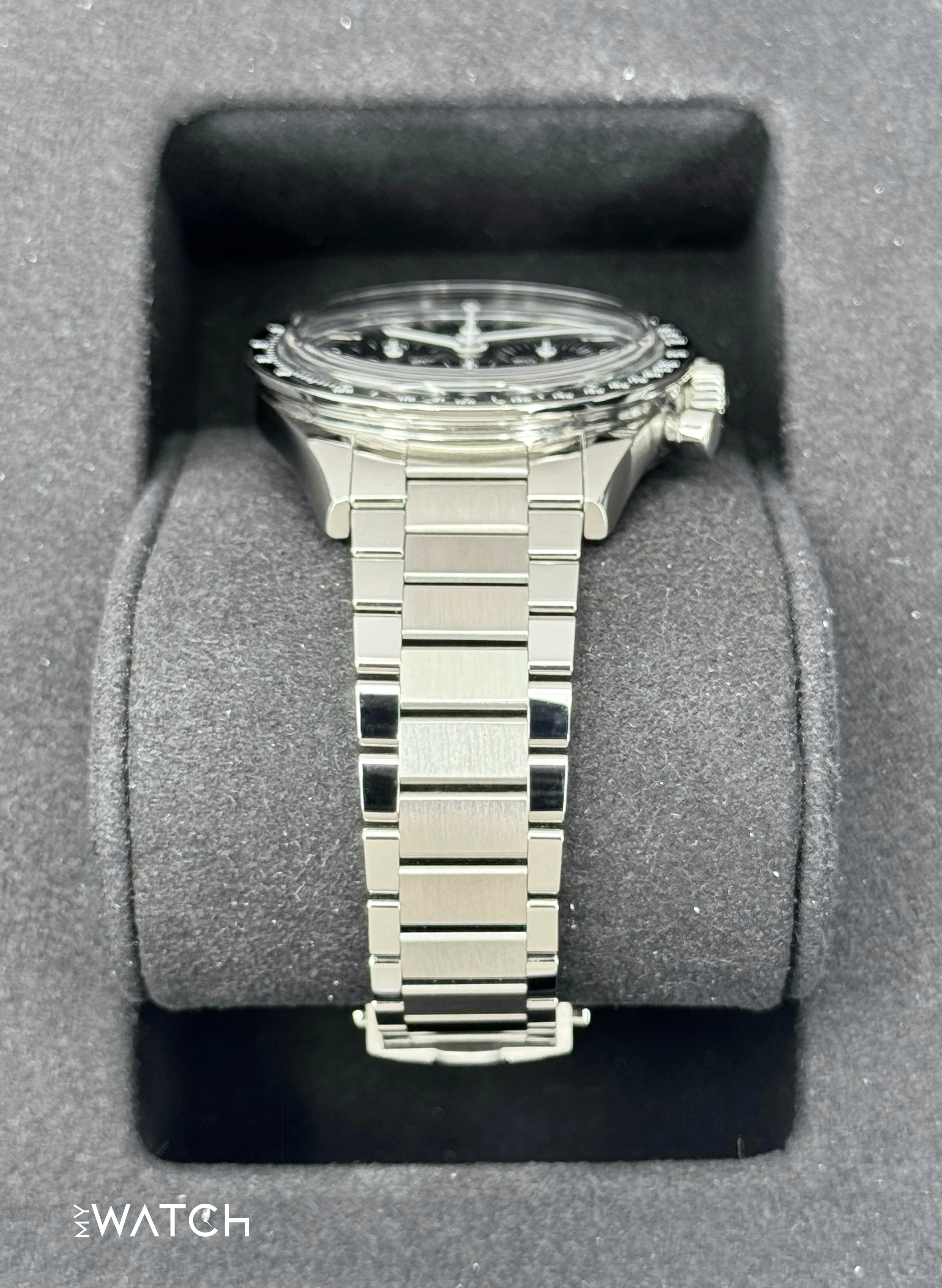New 2024 Omega Speedmaster "Ed White" 39.7mm 311.30.40.30.01.001 - Image 4