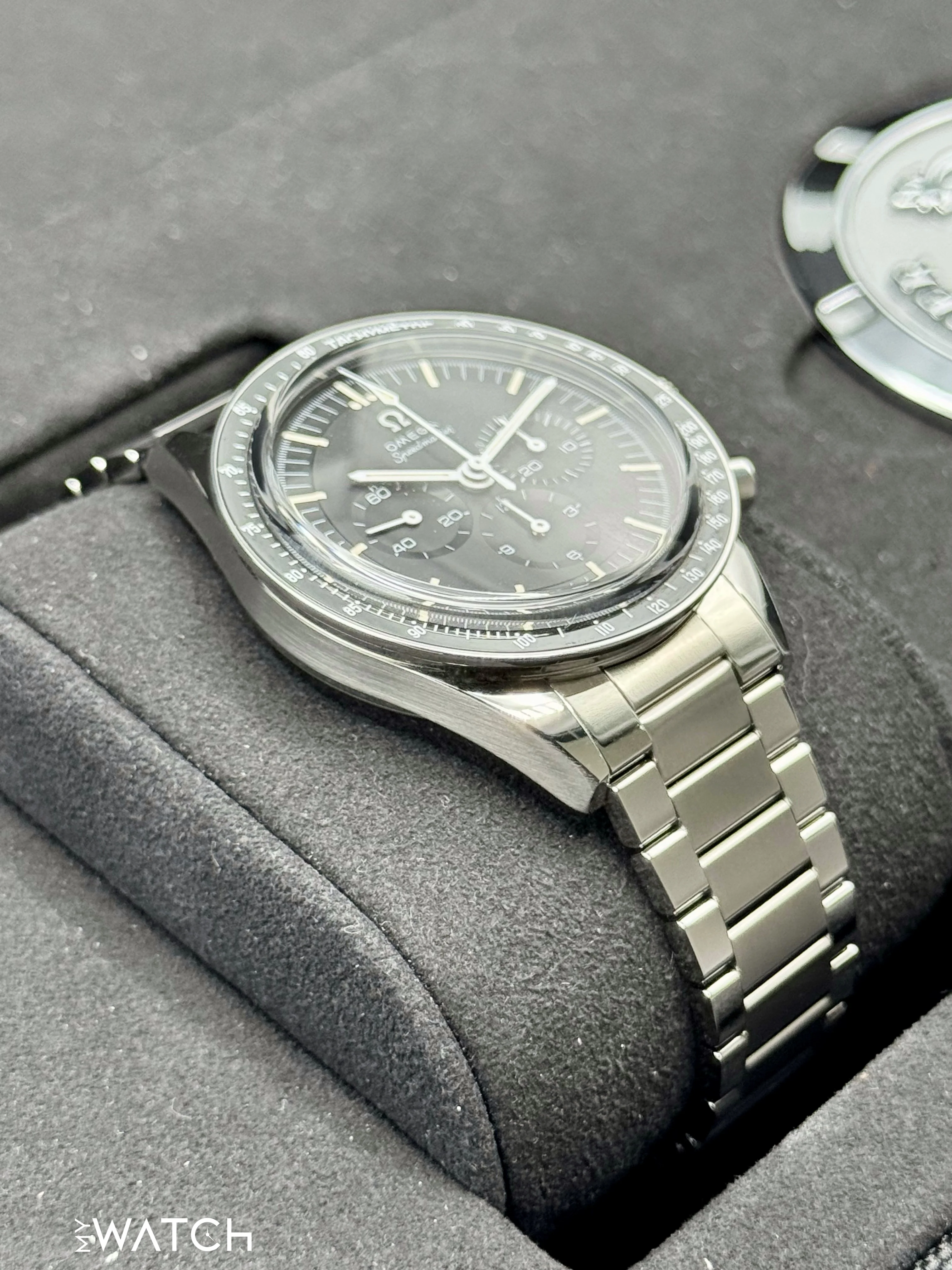 New 2024 Omega Speedmaster "Ed White" 39.7mm 311.30.40.30.01.001 - Image 6