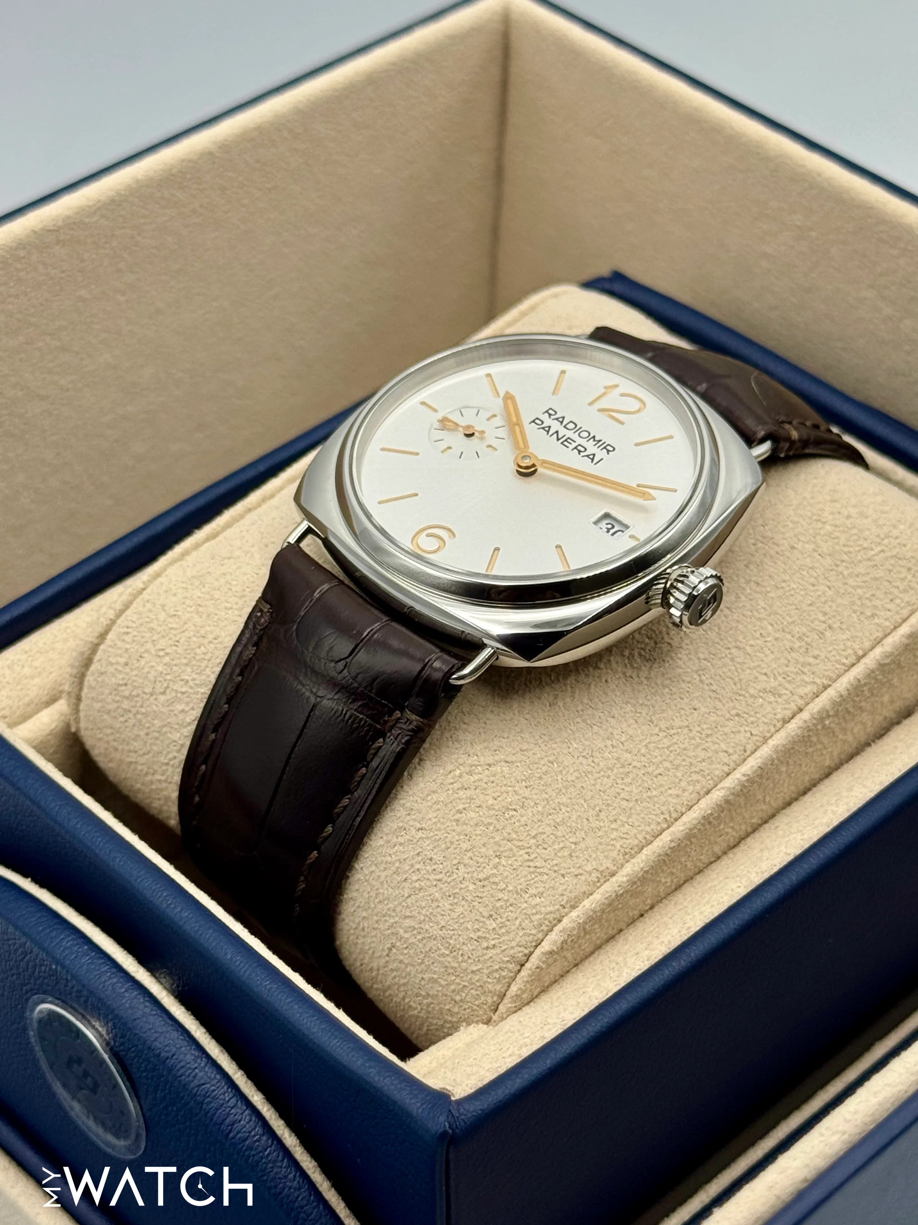 NEW 2024 Panerai Radiomir Quaranta 40mm PAM01570 Stainless Steel White Dial - Image 5