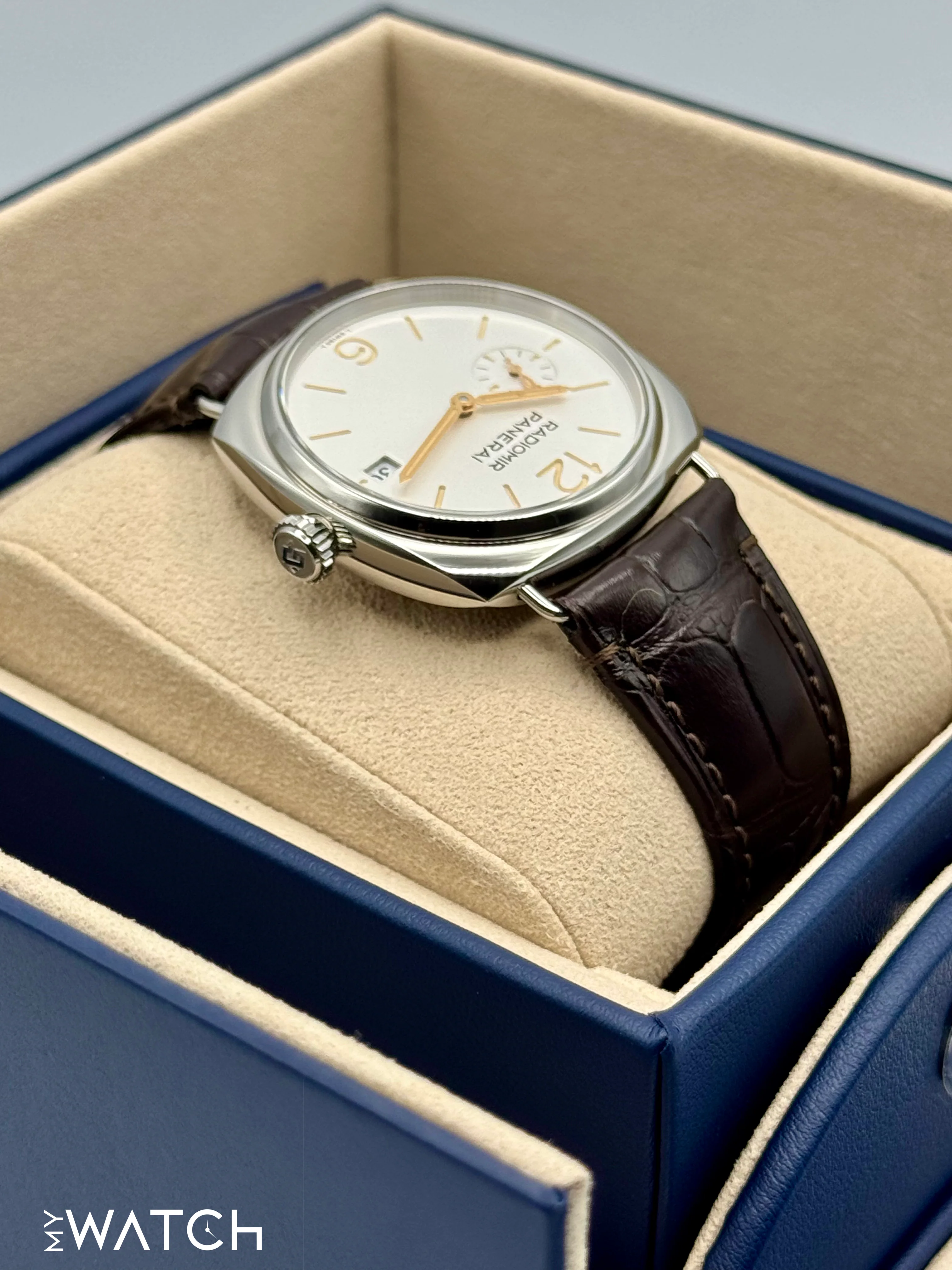 NEW 2024 Panerai Radiomir Quaranta 40mm PAM01570 Stainless Steel White Dial - Image 8