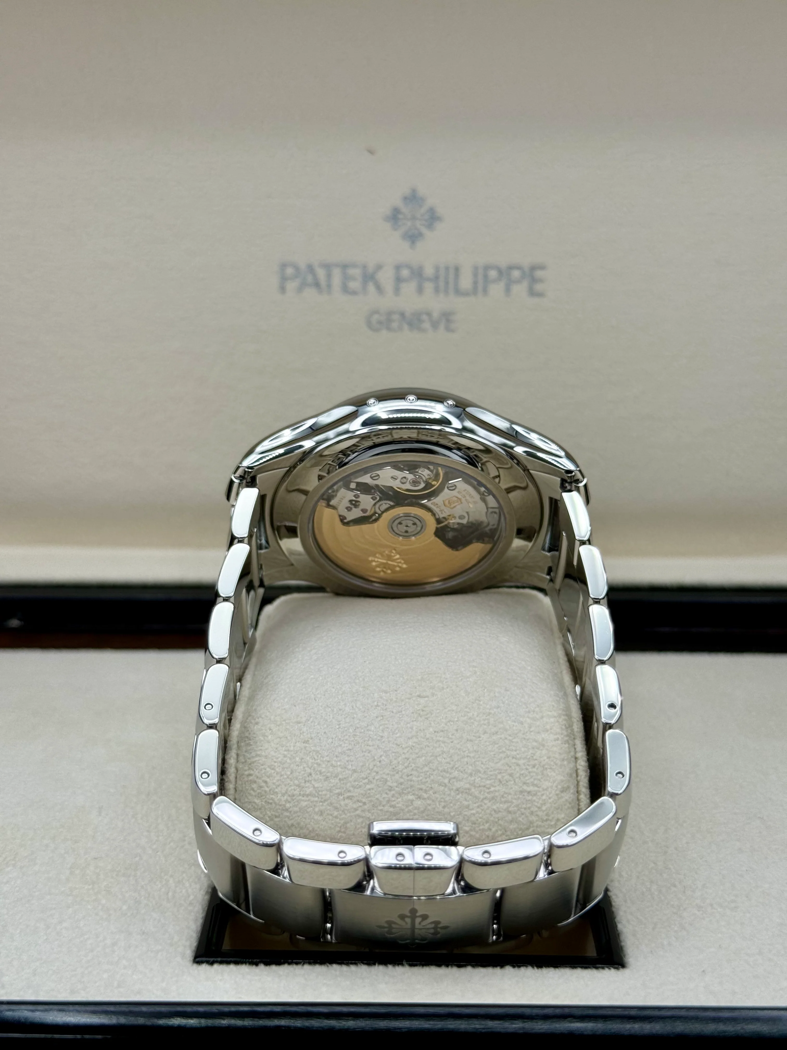 NEW 2024 Patek Philippe 5905/1A Flyback Chronograph Annual Calendar Olive Green Dial - Image 10