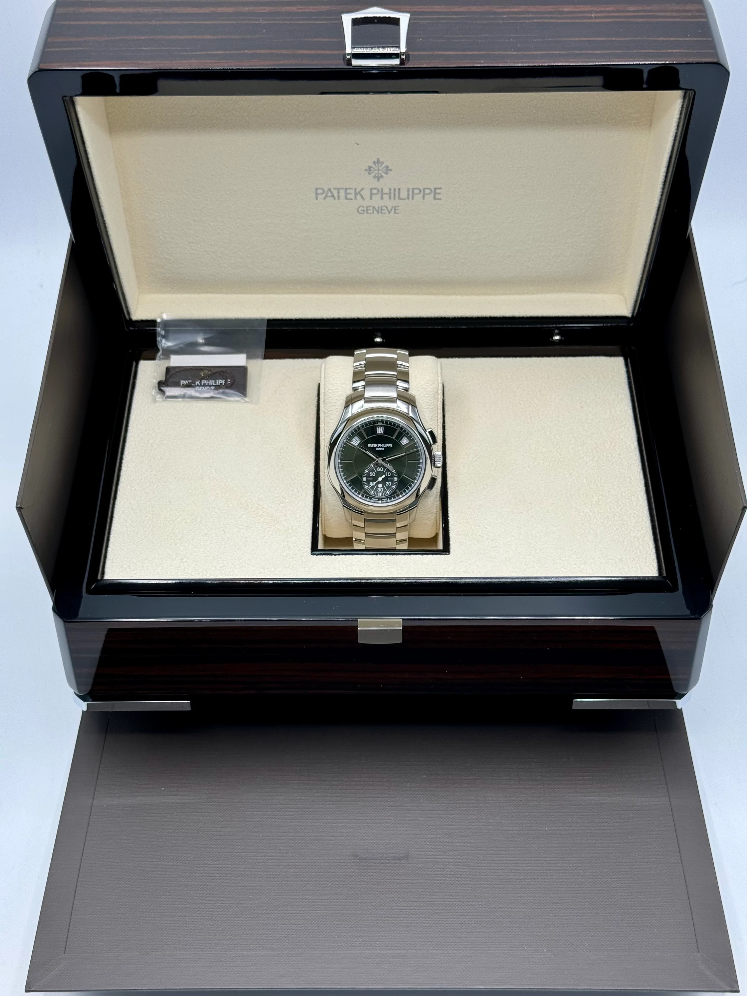 NEW 2024 Patek Philippe 5905/1A Flyback Chronograph Annual Calendar Olive Green Dial - Image 13
