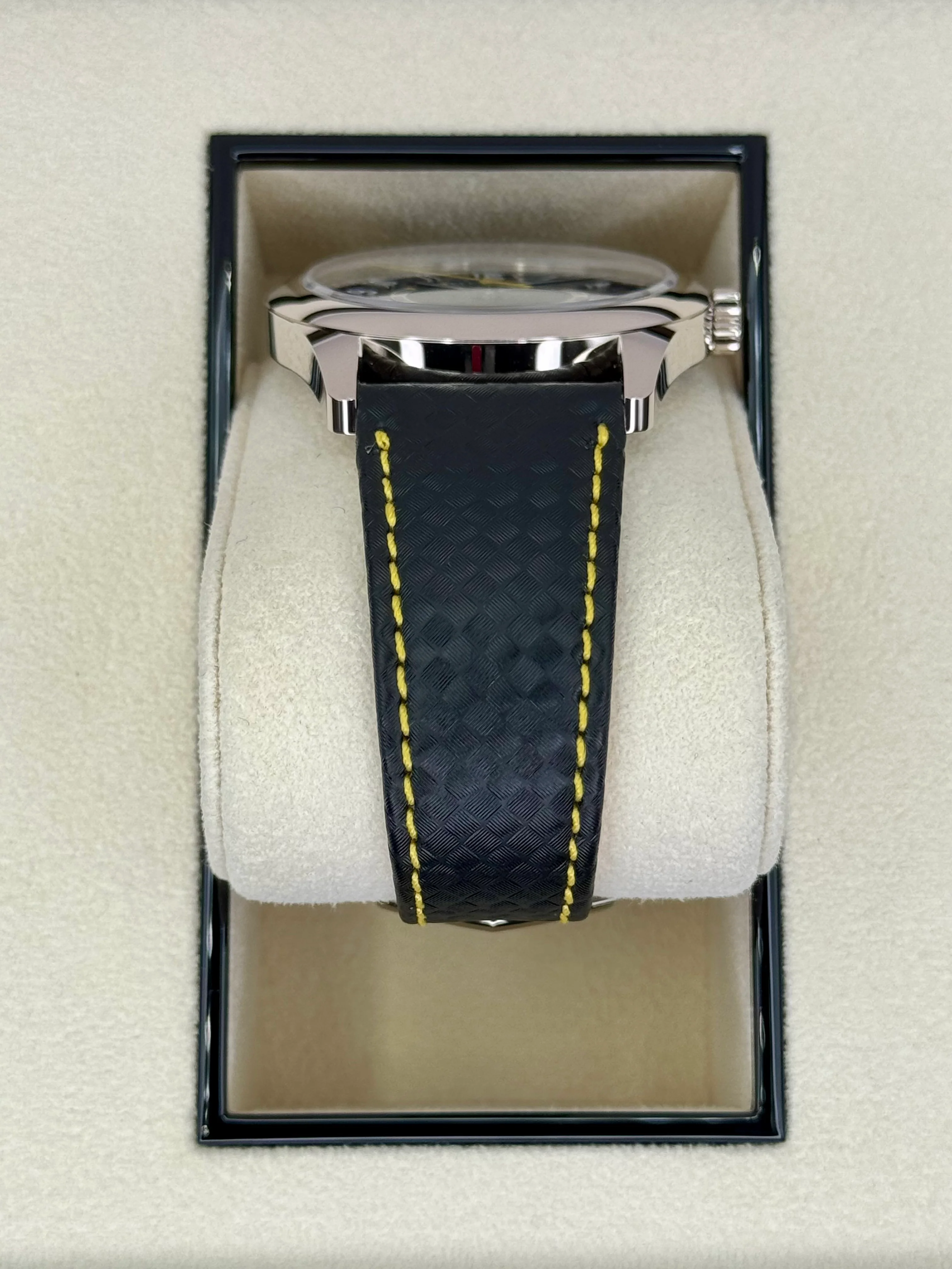 NEW 2024 Patek Philippe Calatrava 40mm 6007G White Gold Black Dial Yellow - Image 3