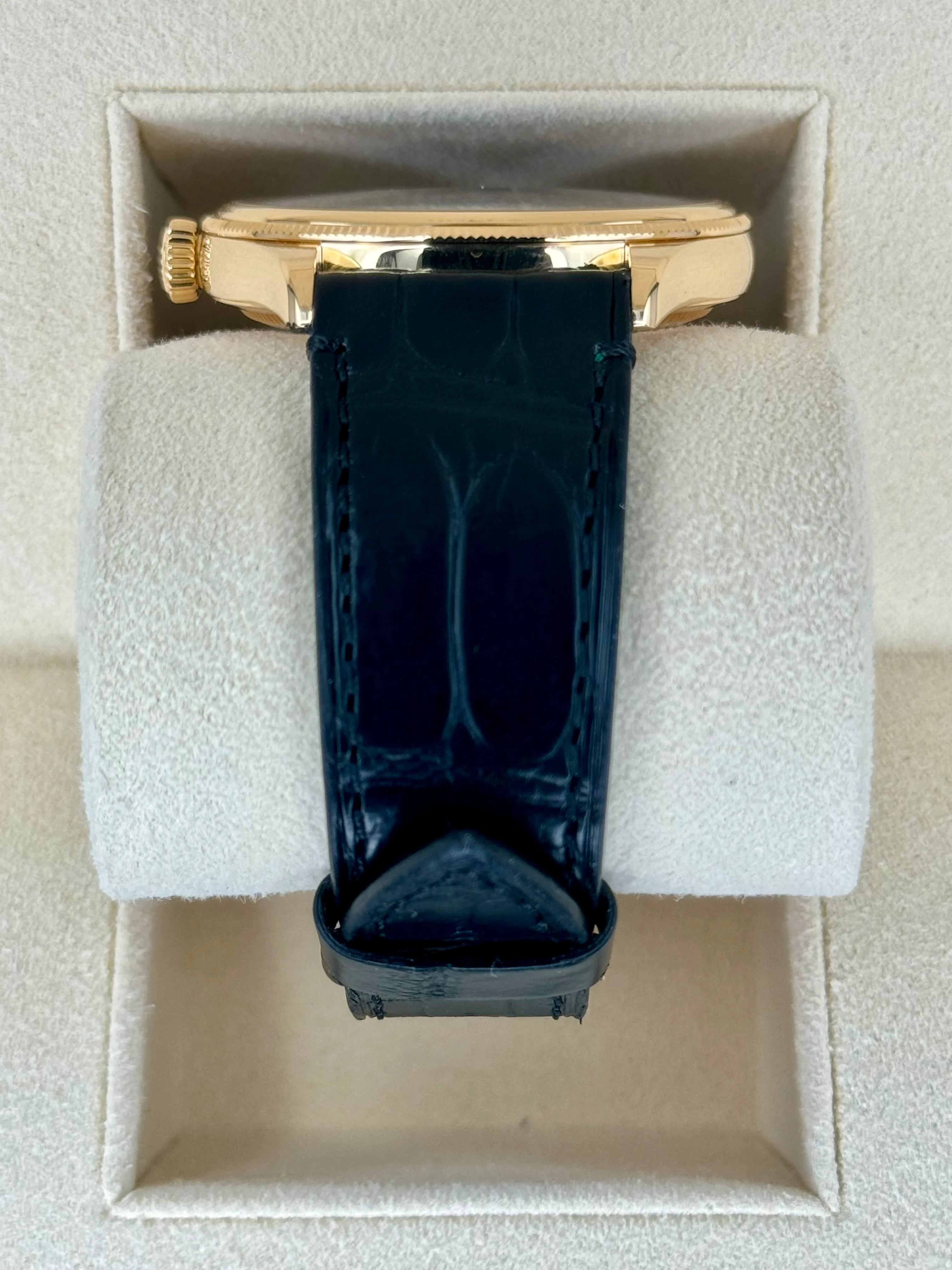 NEW 2024 Rolex 1908 39mm 52508 Yellow Gold Black Dial - Image 4