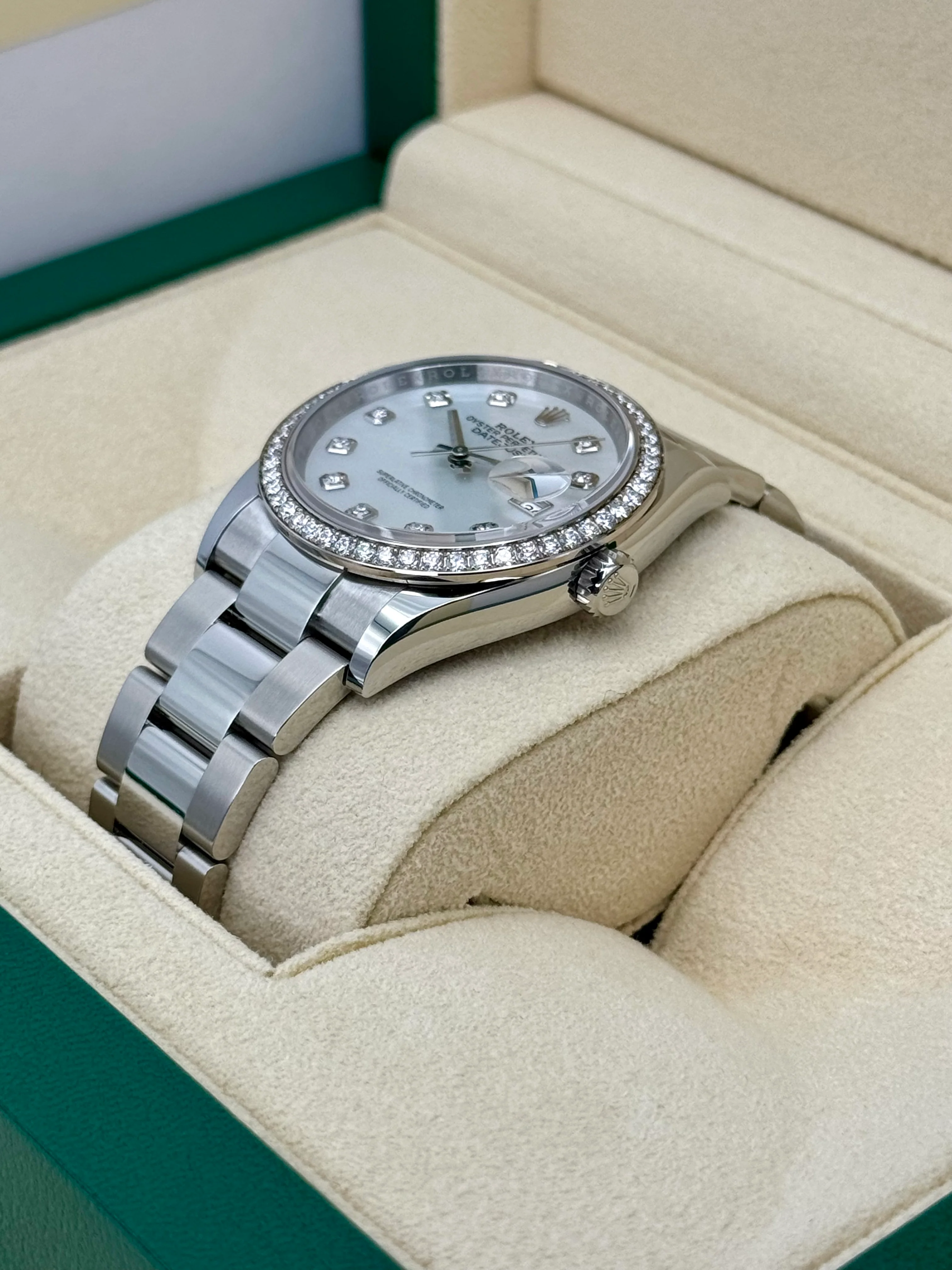 NEW 2024 Rolex Datejust 36mm 126284RBR MOP Diamond Dial - Image 5