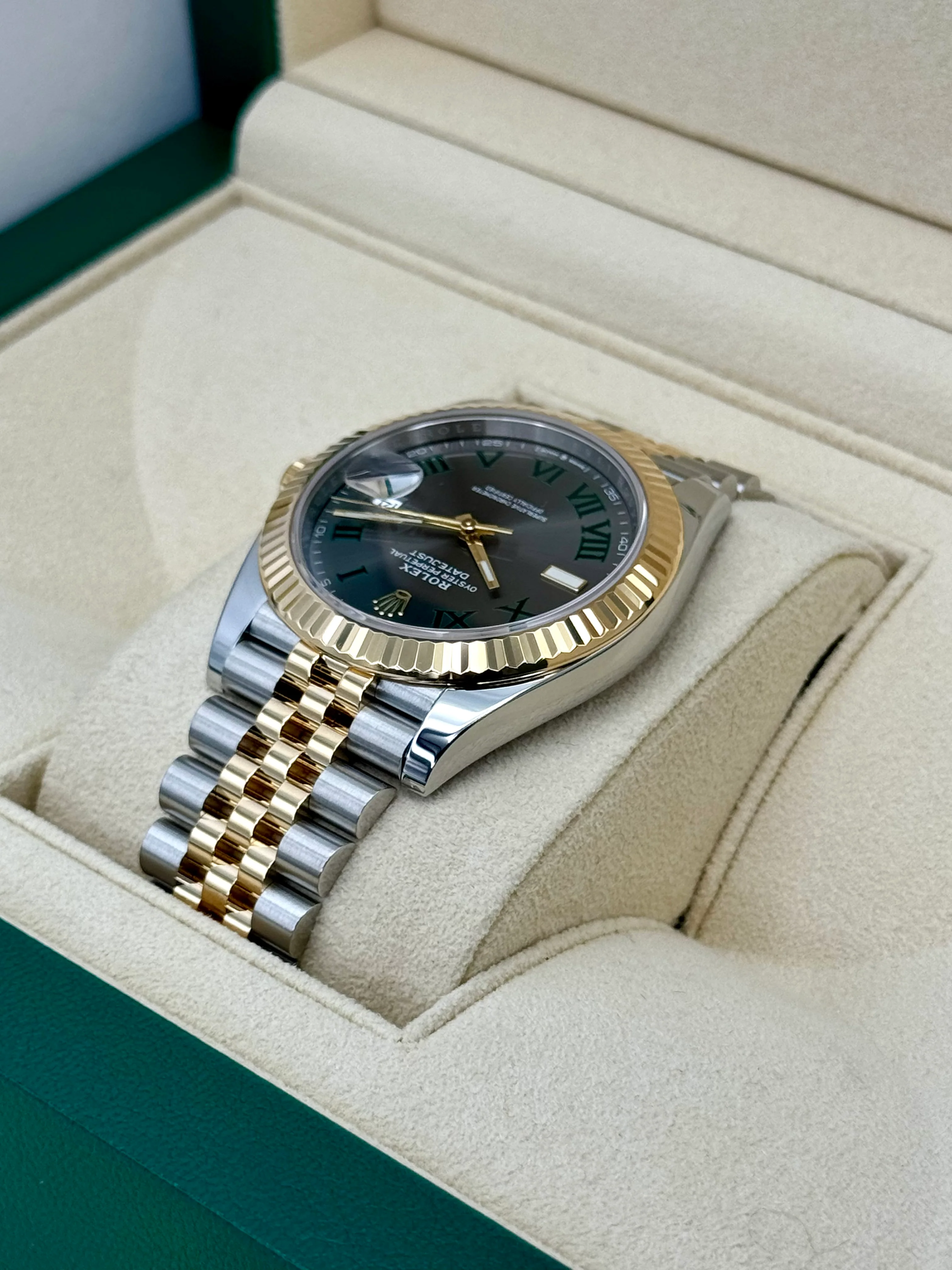 NEW 2024 Rolex Datejust 41mm 126333 Two-Tone Jubilee Wimbledon Dial - Image 7