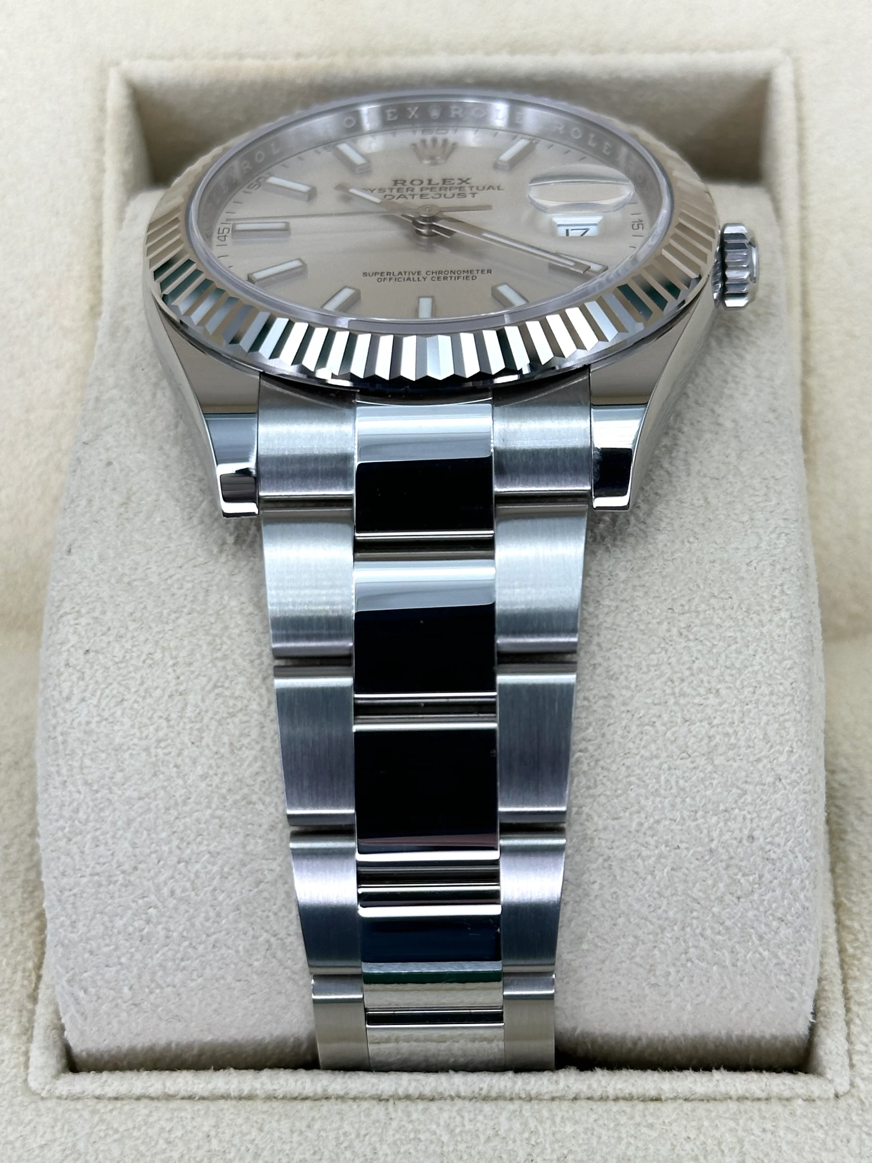 NEW 2024 Rolex Datejust 41mm 126334 Stainless Steel Oyster Silver Dial - Image 3