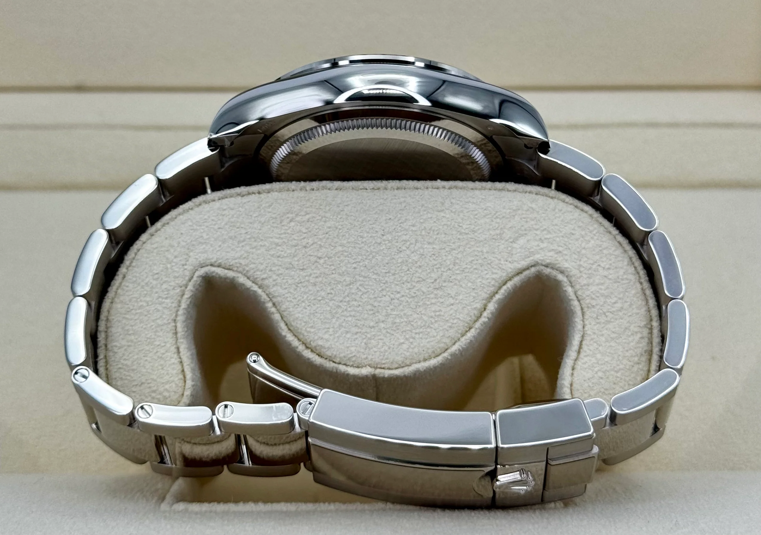 NEW 2024 Rolex Daytona 40mm 126509 White Gold Black Dial - Image 10