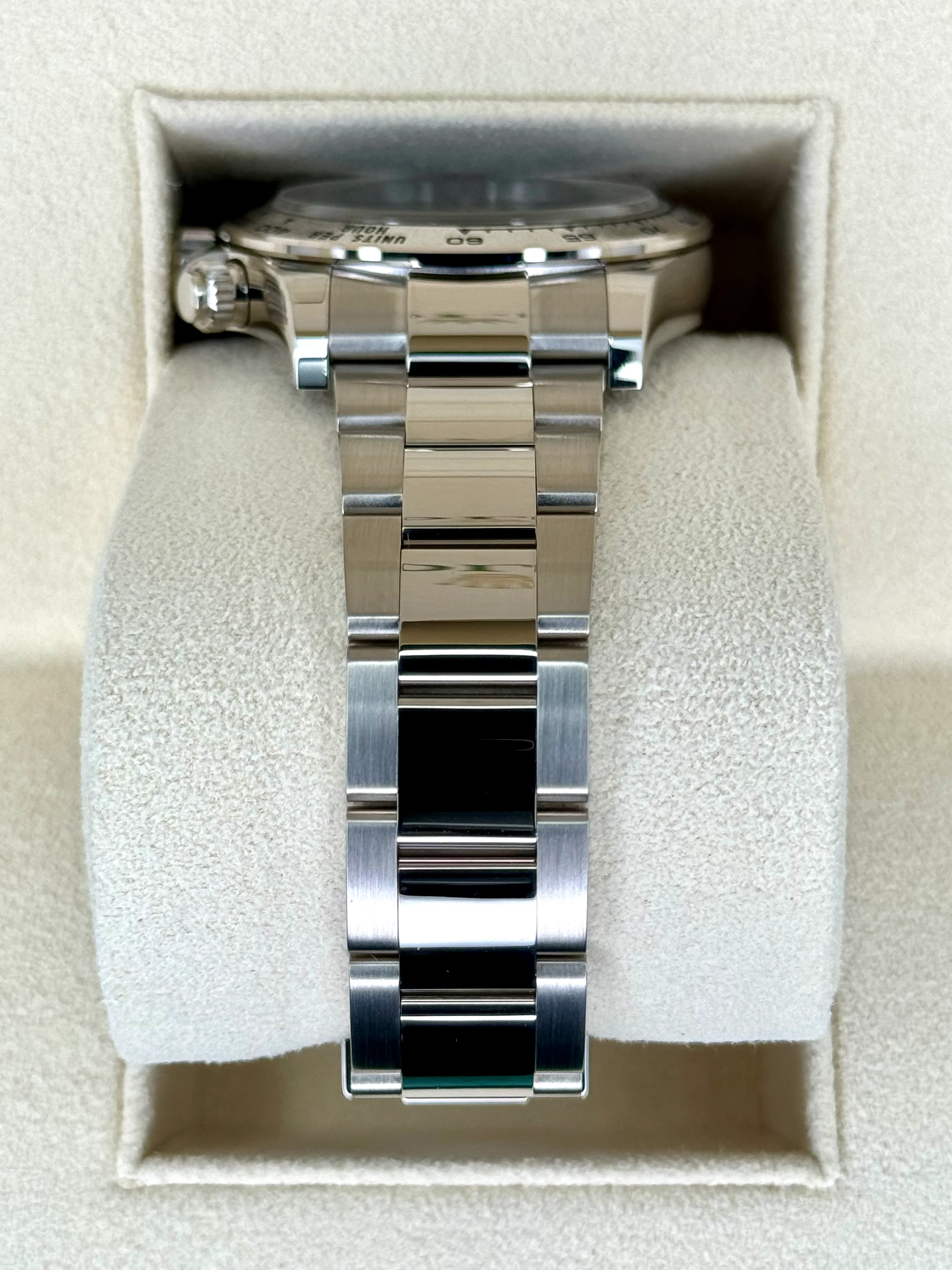 NEW 2024 Rolex Daytona 40mm 126509 White Gold Black Dial - Image 4