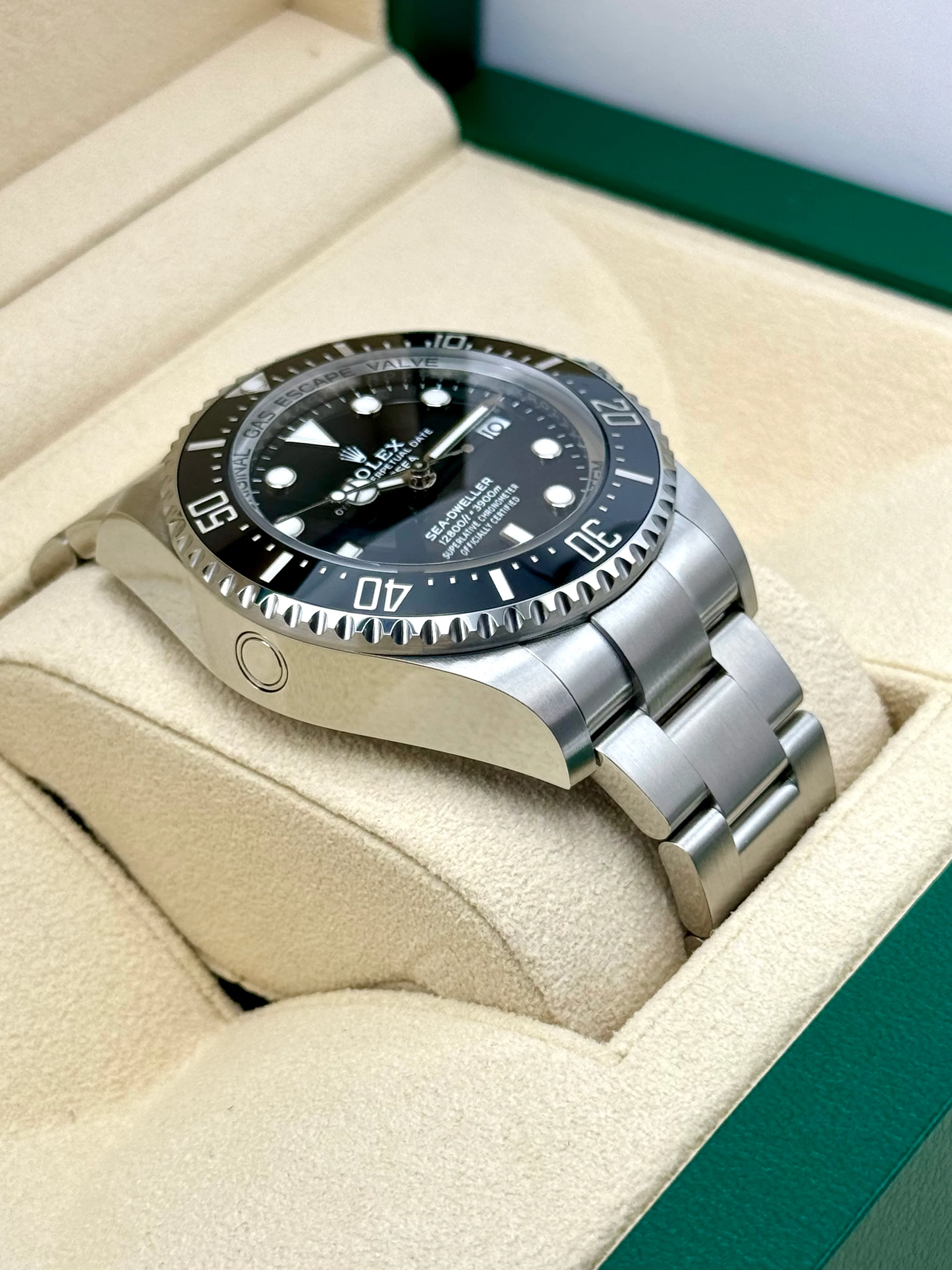 NEW 2024 Rolex Deepsea 44mm 136660 Stainless Steel Black Dial - Image 6