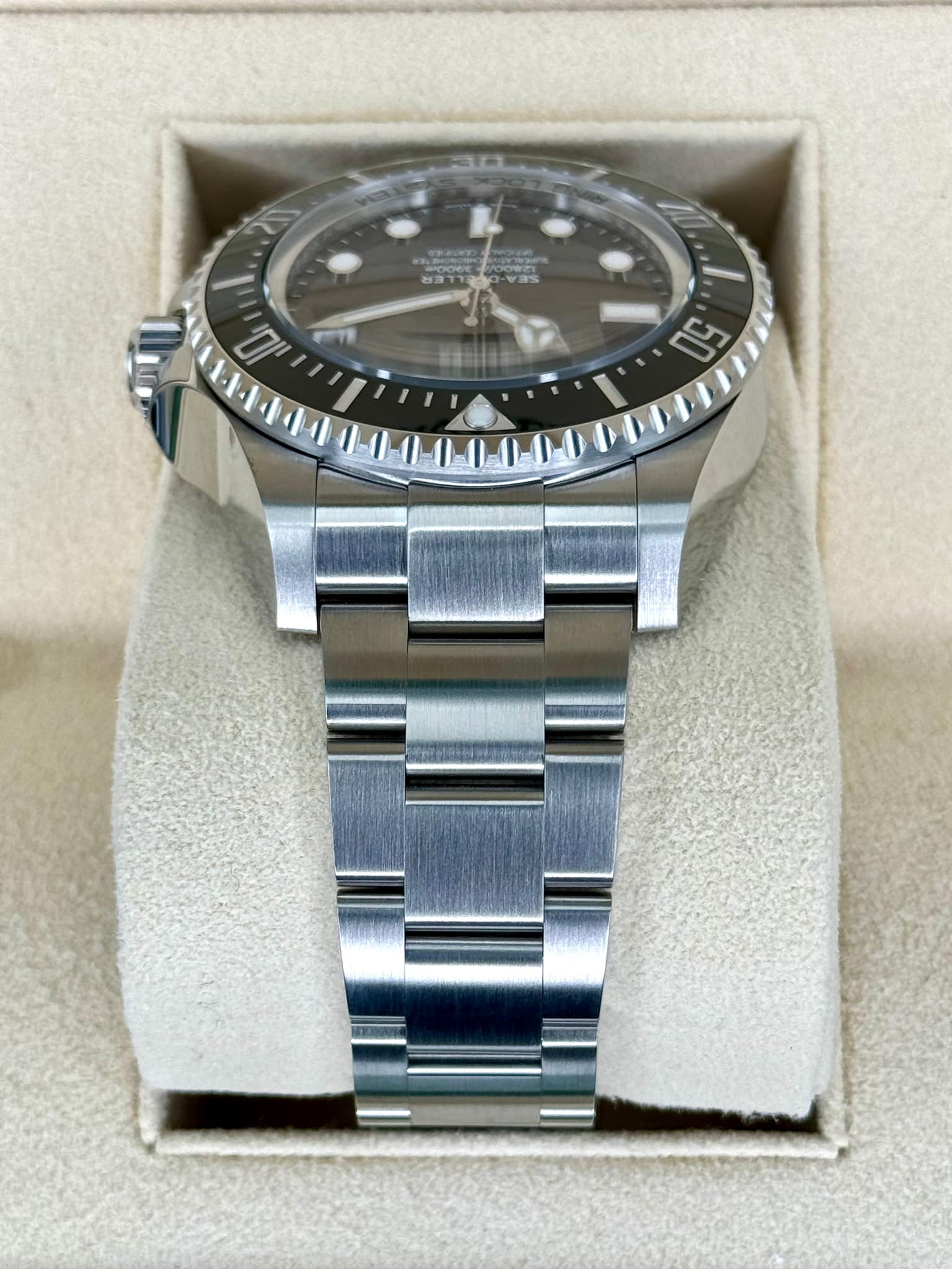 NEW 2024 Rolex Deepsea 44mm 136660 Stainless Steel Black Dial - Image 4