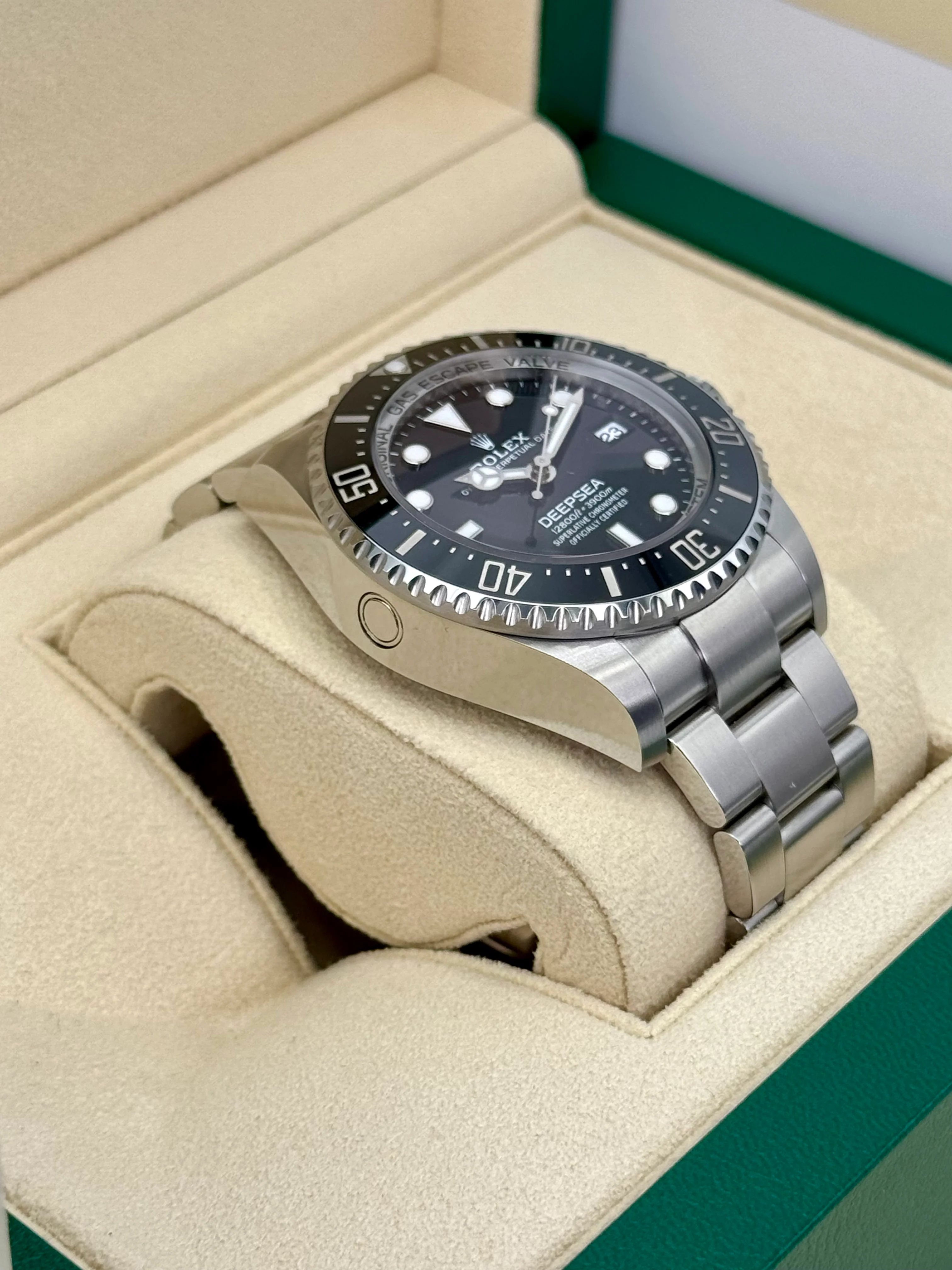 NEW 2024 Rolex Deepsea 44mm 136660 Stainless Steel Black Dial - Image 6