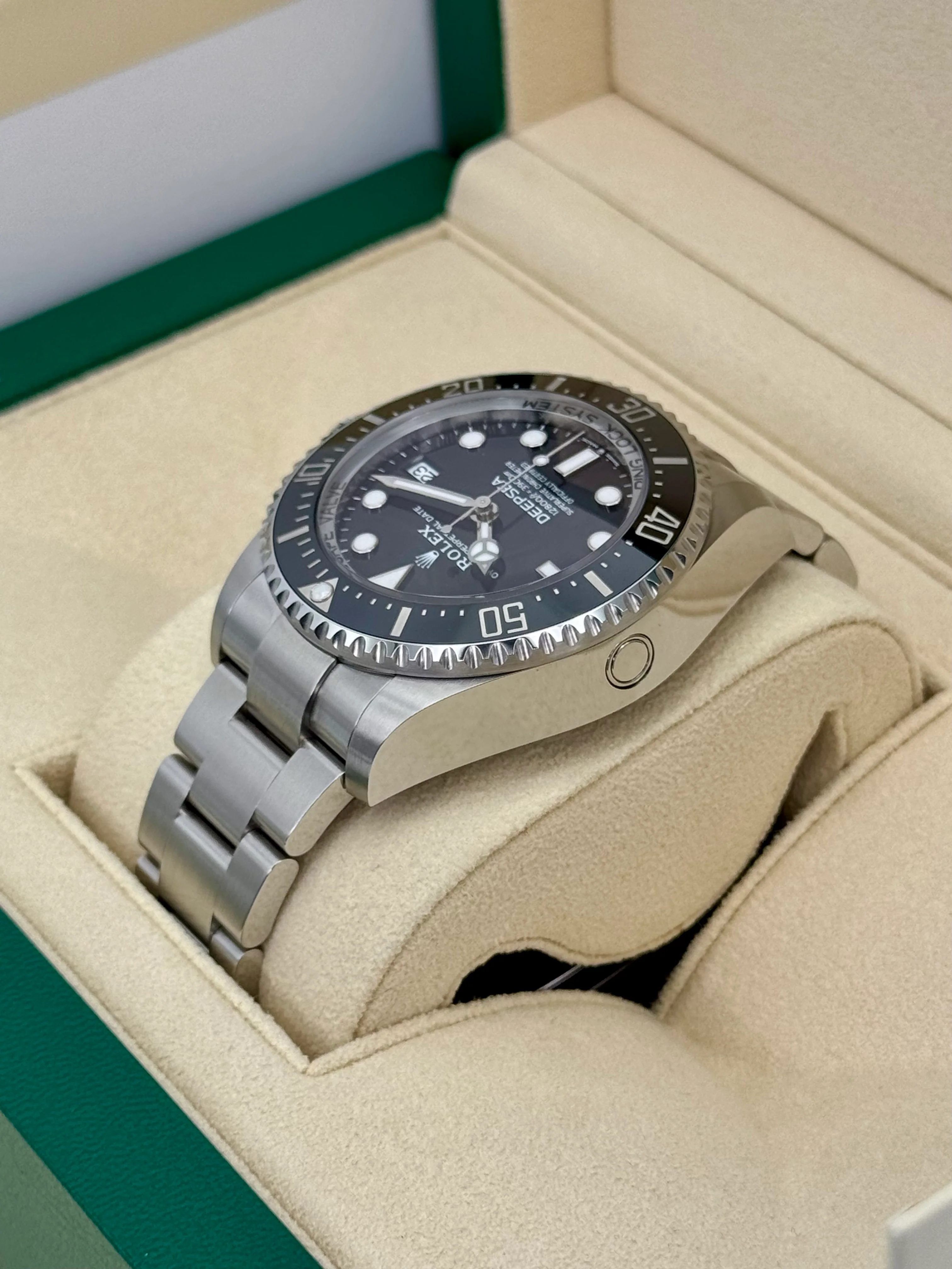 NEW 2024 Rolex Deepsea 44mm 136660 Stainless Steel Black Dial - Image 7