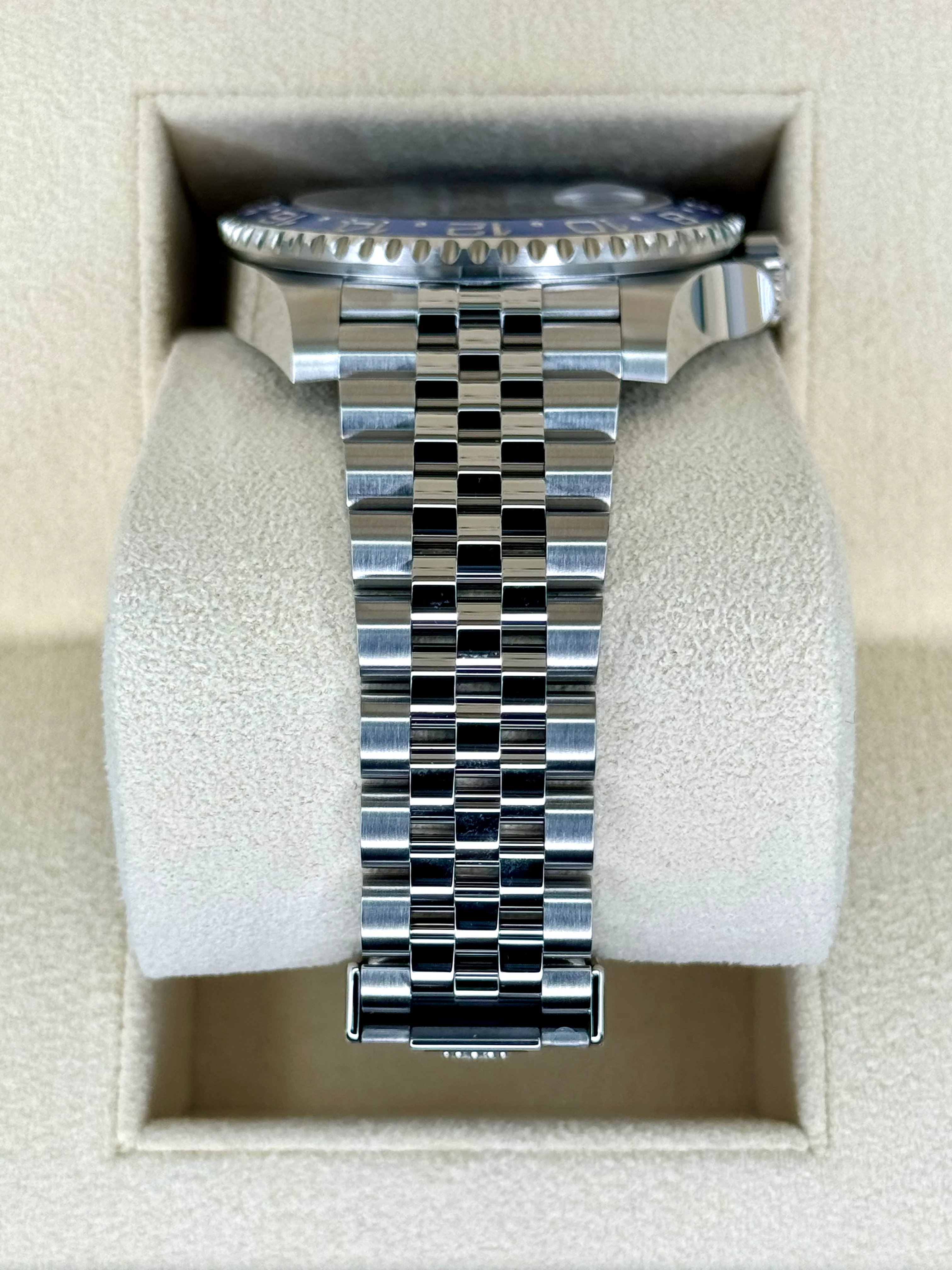 NEW 2024 Rolex GMT-Master II "Batgirl" 40mm 126710BLNR Jubilee Black Dial - Image 3