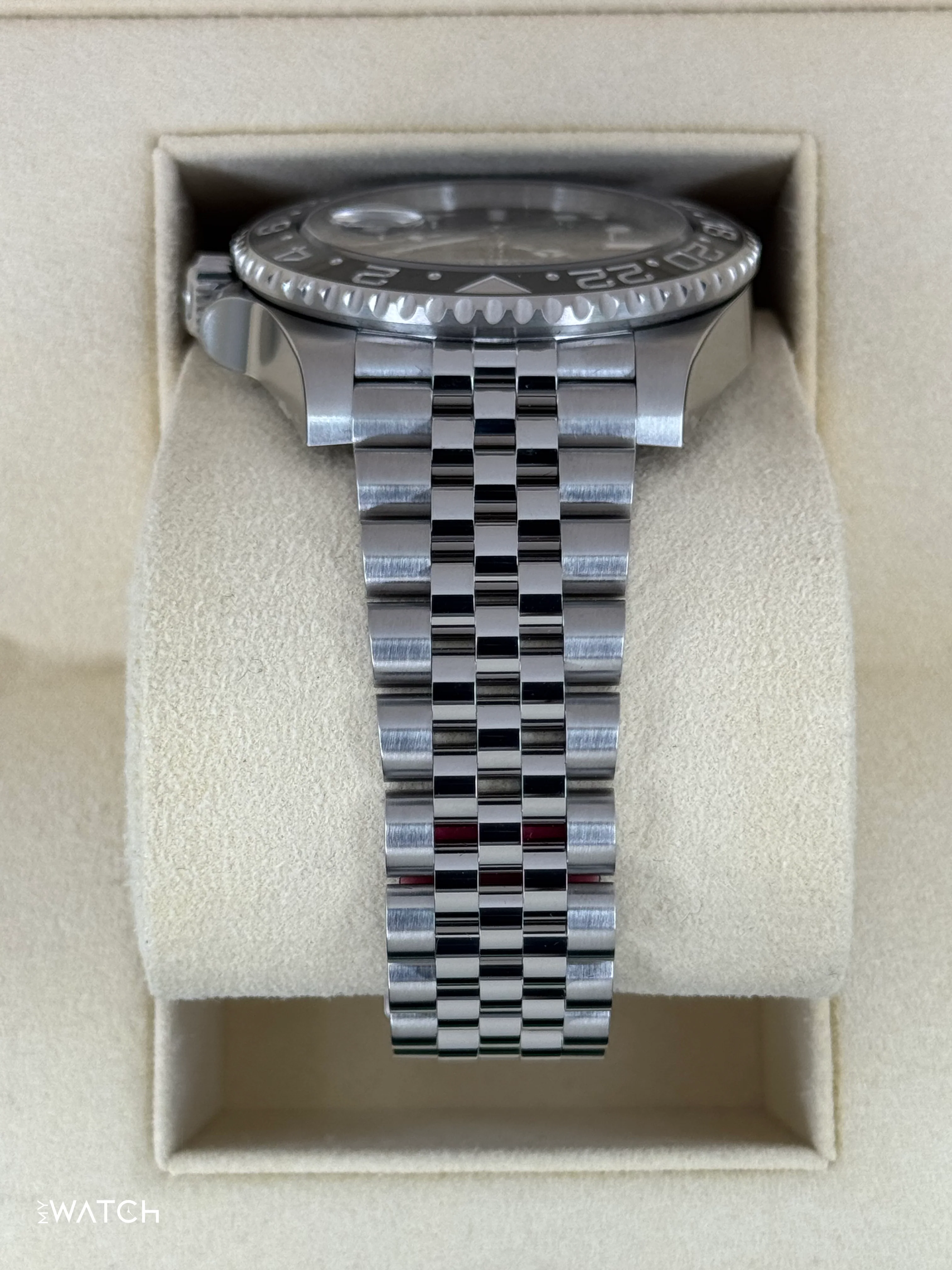 NEW 2024 Rolex GMT-Master II "Bruce Wayne" 40mm 126710GRNR Jubilee (STICKERED) - Image 4