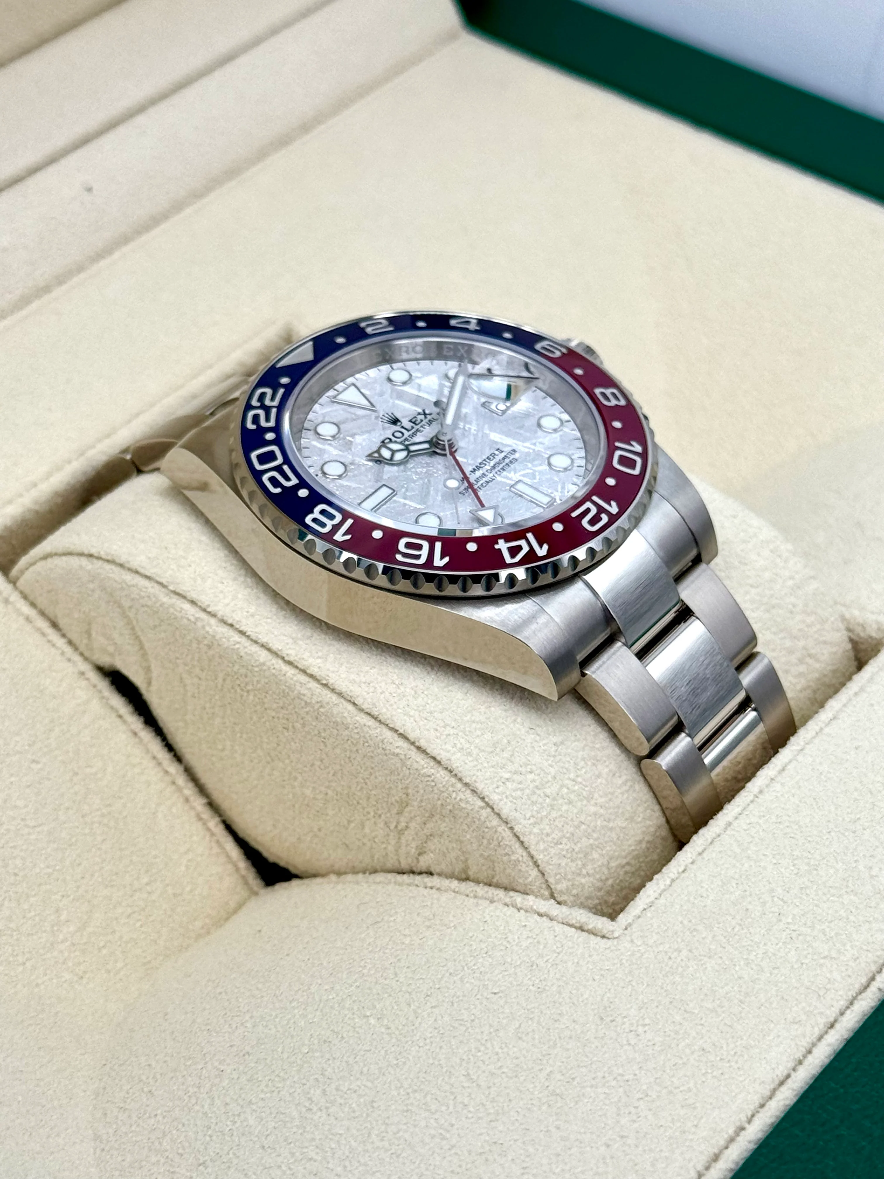 NEW 2024 Rolex GMT-Master II "Pepsi" 40mm 126719BLRO Meteorite Dial - Image 6
