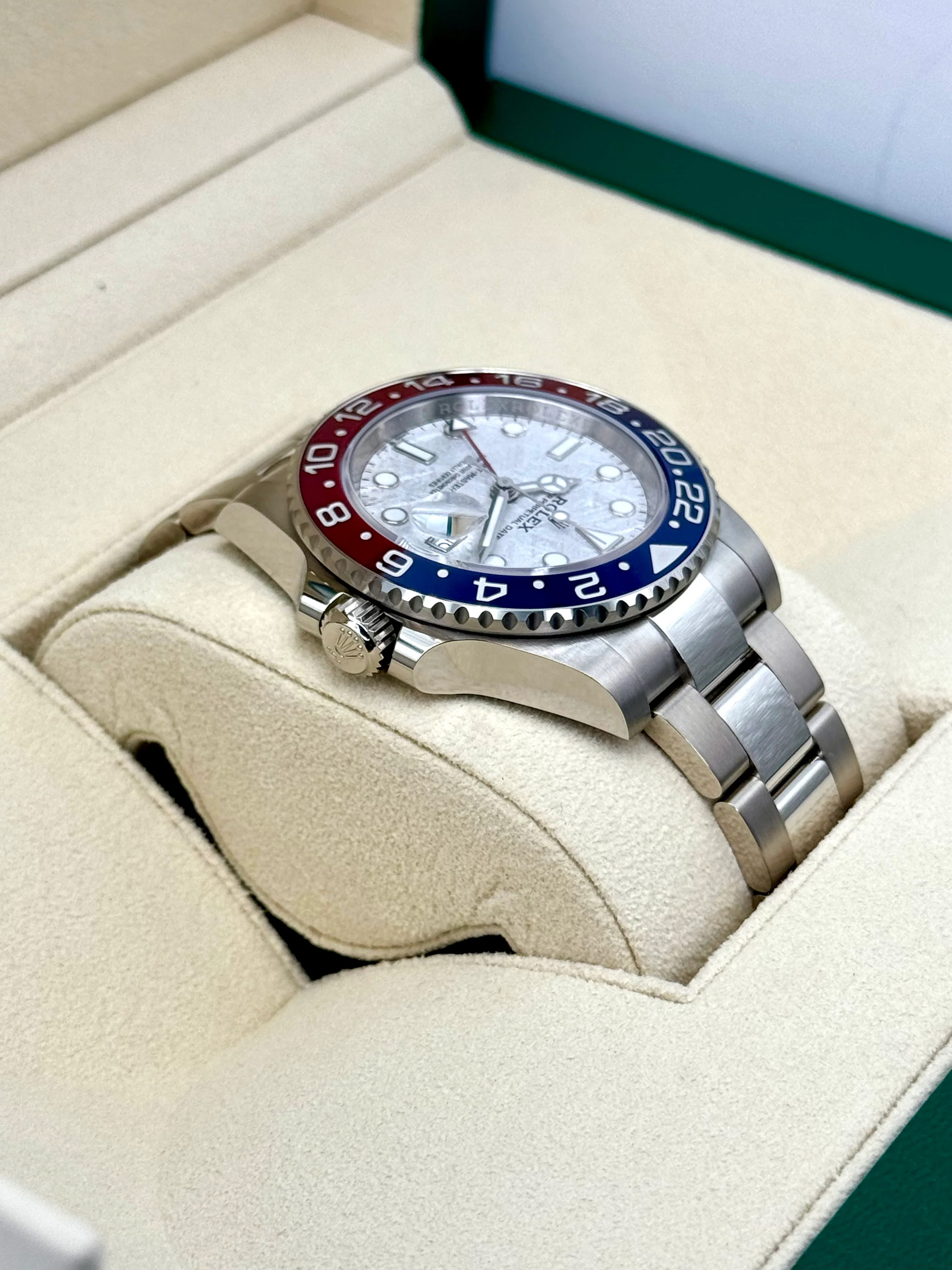 NEW 2024 Rolex GMT-Master II "Pepsi" 40mm 126719BLRO Meteorite Dial - Image 8