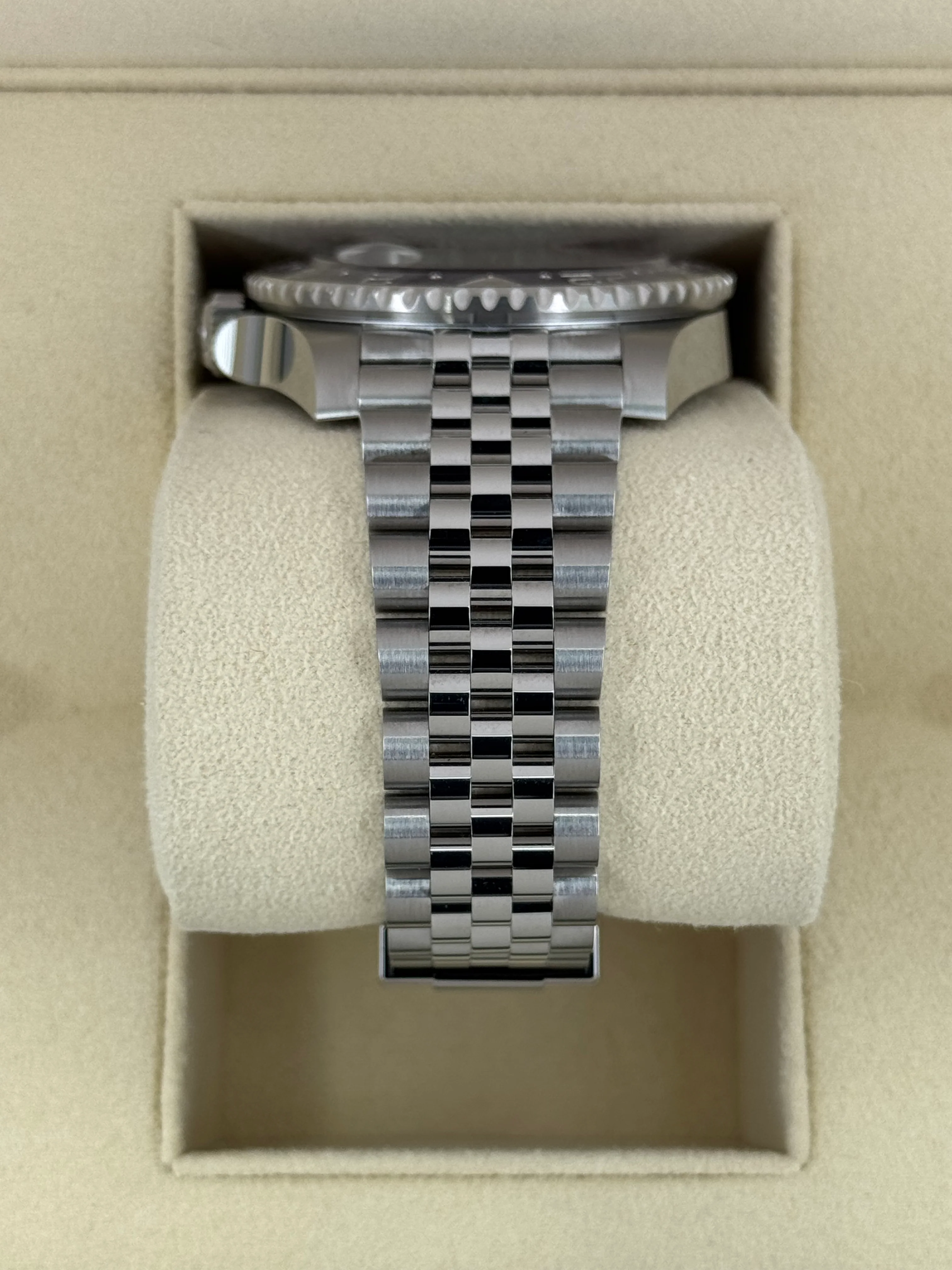 NEW 2024 Rolex GMT-Master II "Pepsi" 40mm 126710BLRO Jubilee - Image 4
