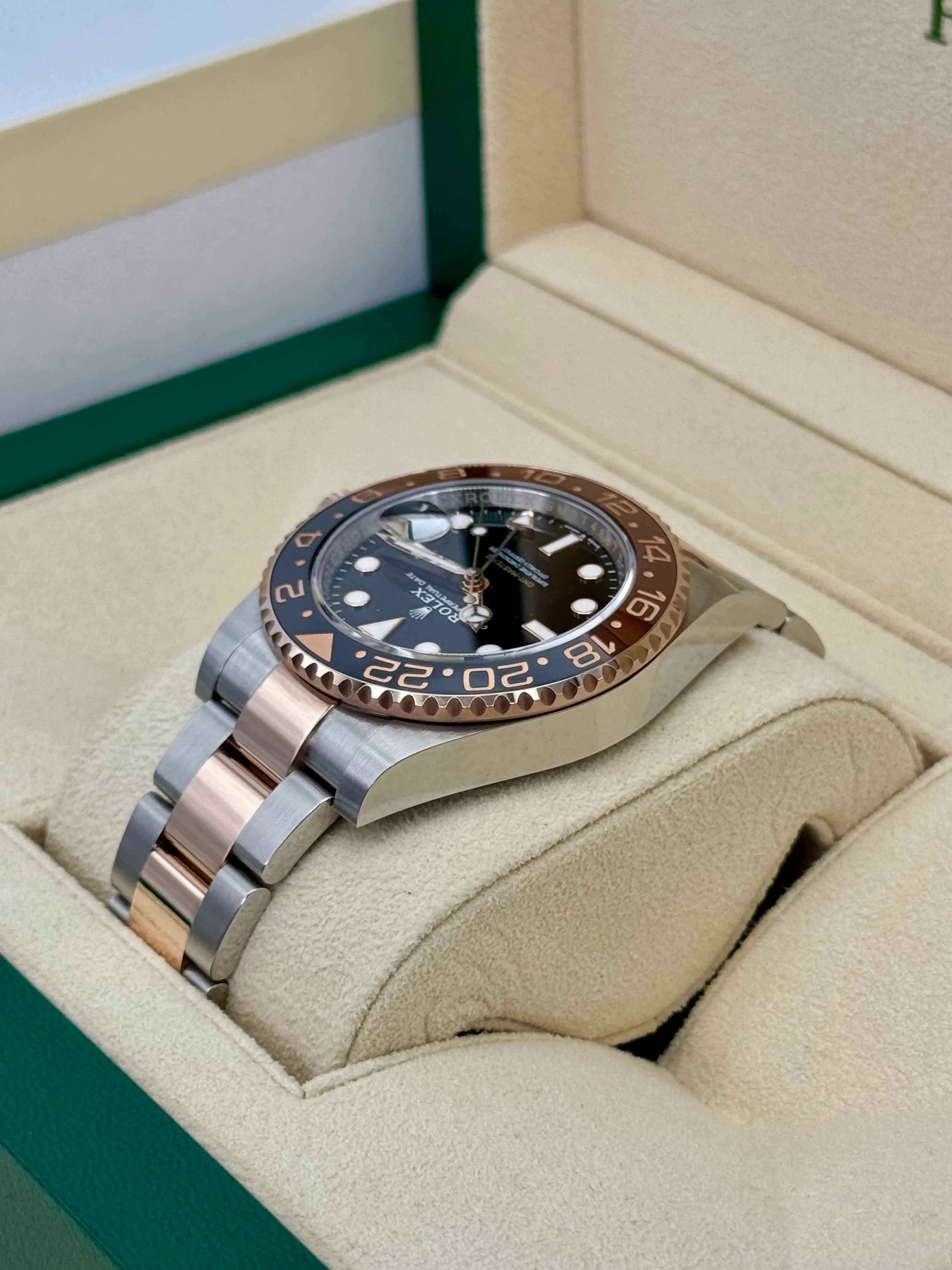 NEW 2024 Rolex GMT-Master II "Rootbeer" 40mm 126711CHNR Two-Tone - Image 8