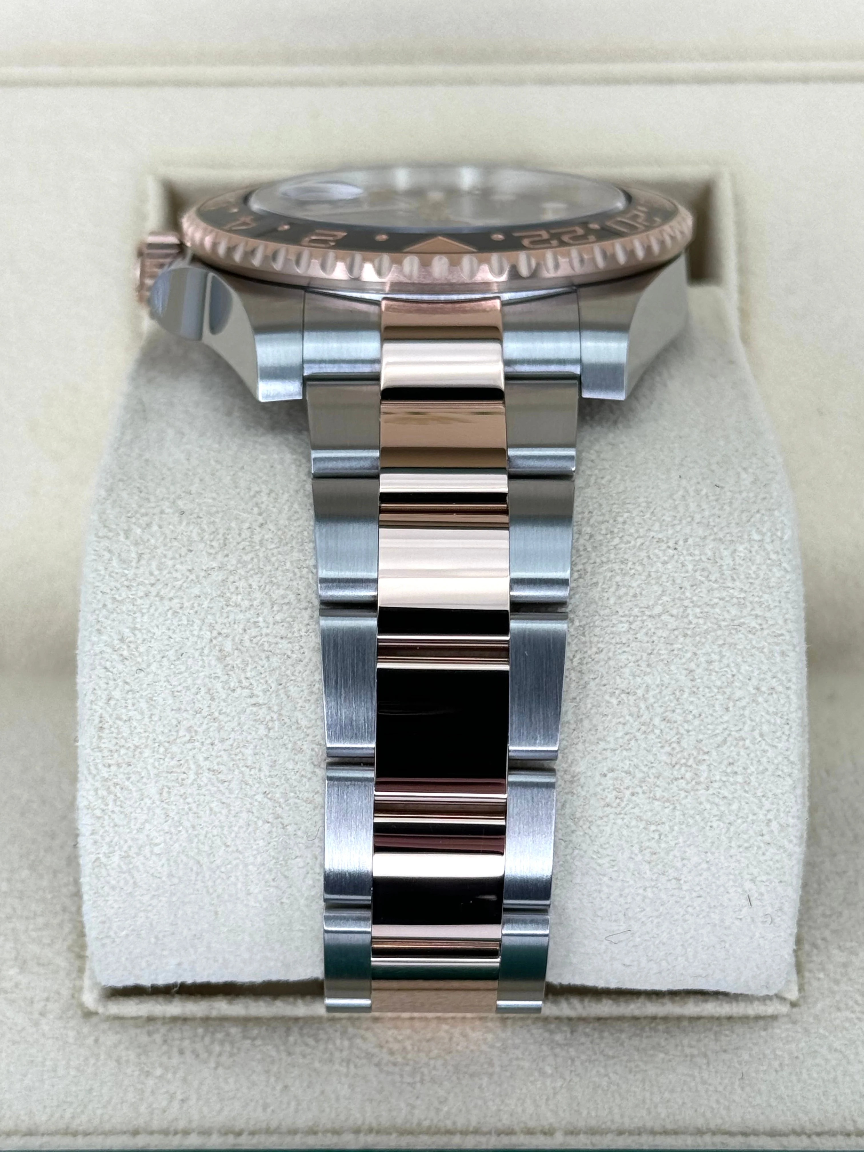 NEW 2024 Rolex GMT-Master II "Rootbeer" 40mm 126711CHNR Two-Tone - Image 4