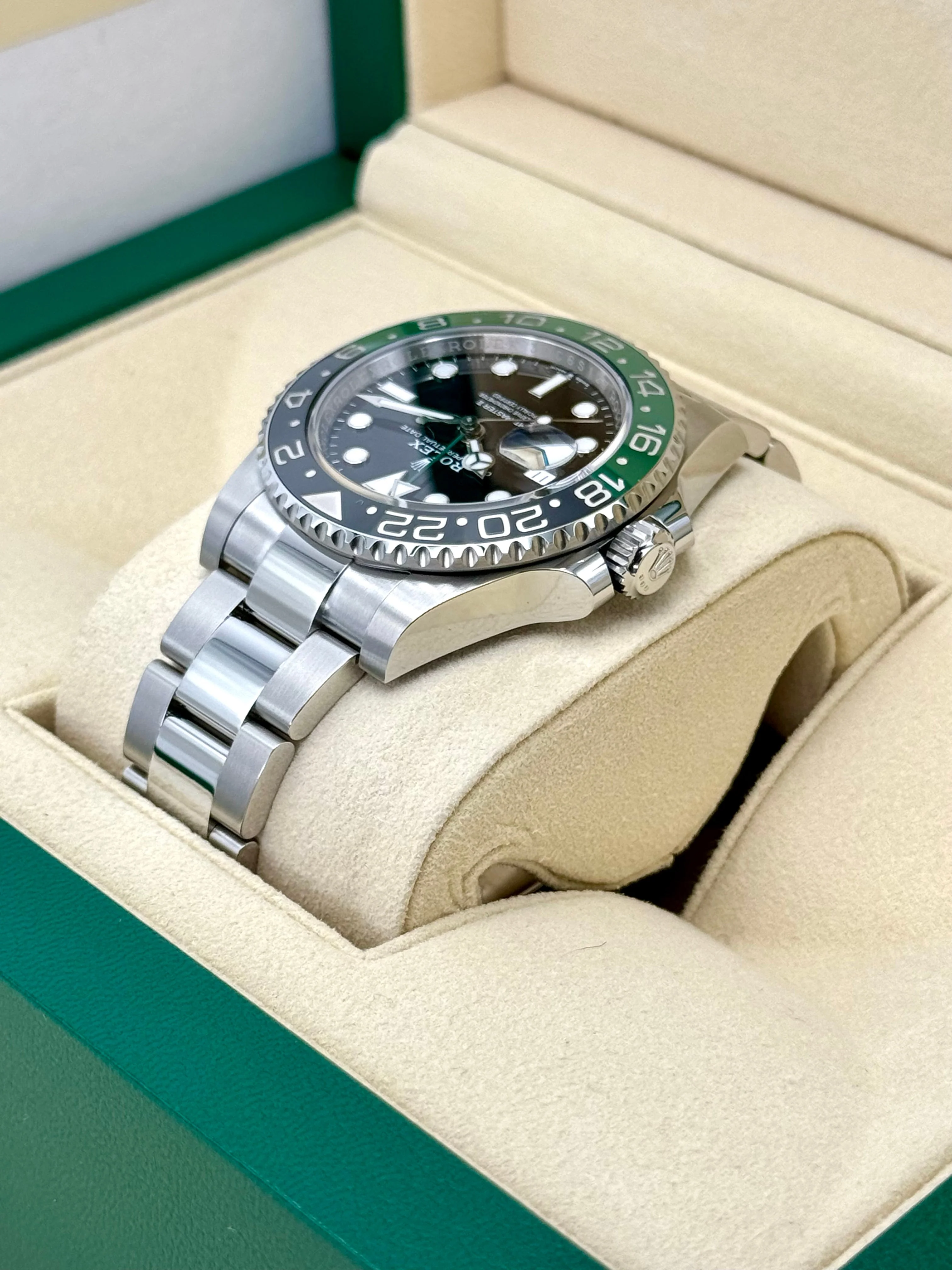 NEW 2024 Rolex GMT-Master II “Sprite” 40mm 126720VTNR Oyster - Image 8